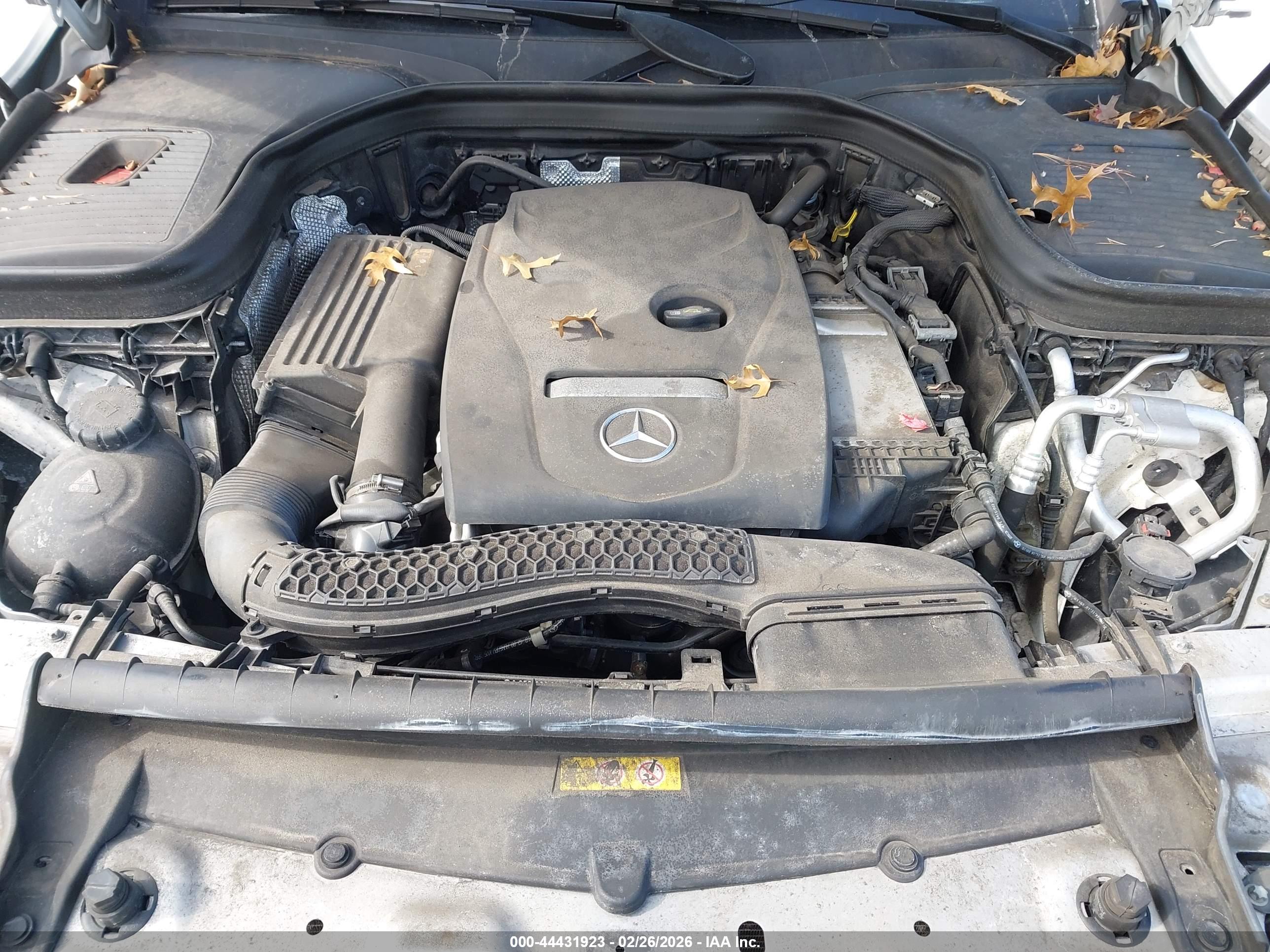 MERCEDES-BENZ GLC image 10