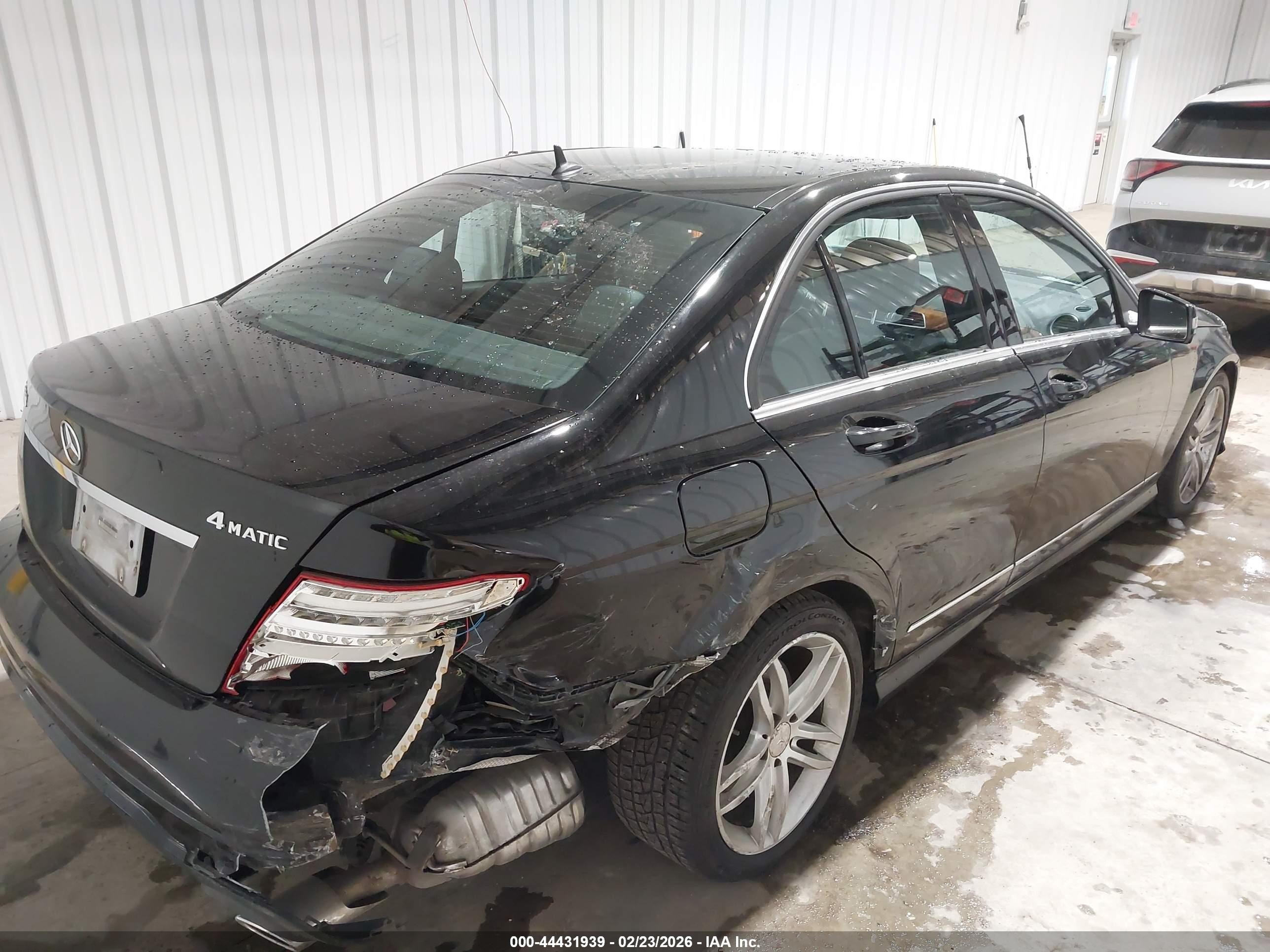 MERCEDES-BENZ C image 4