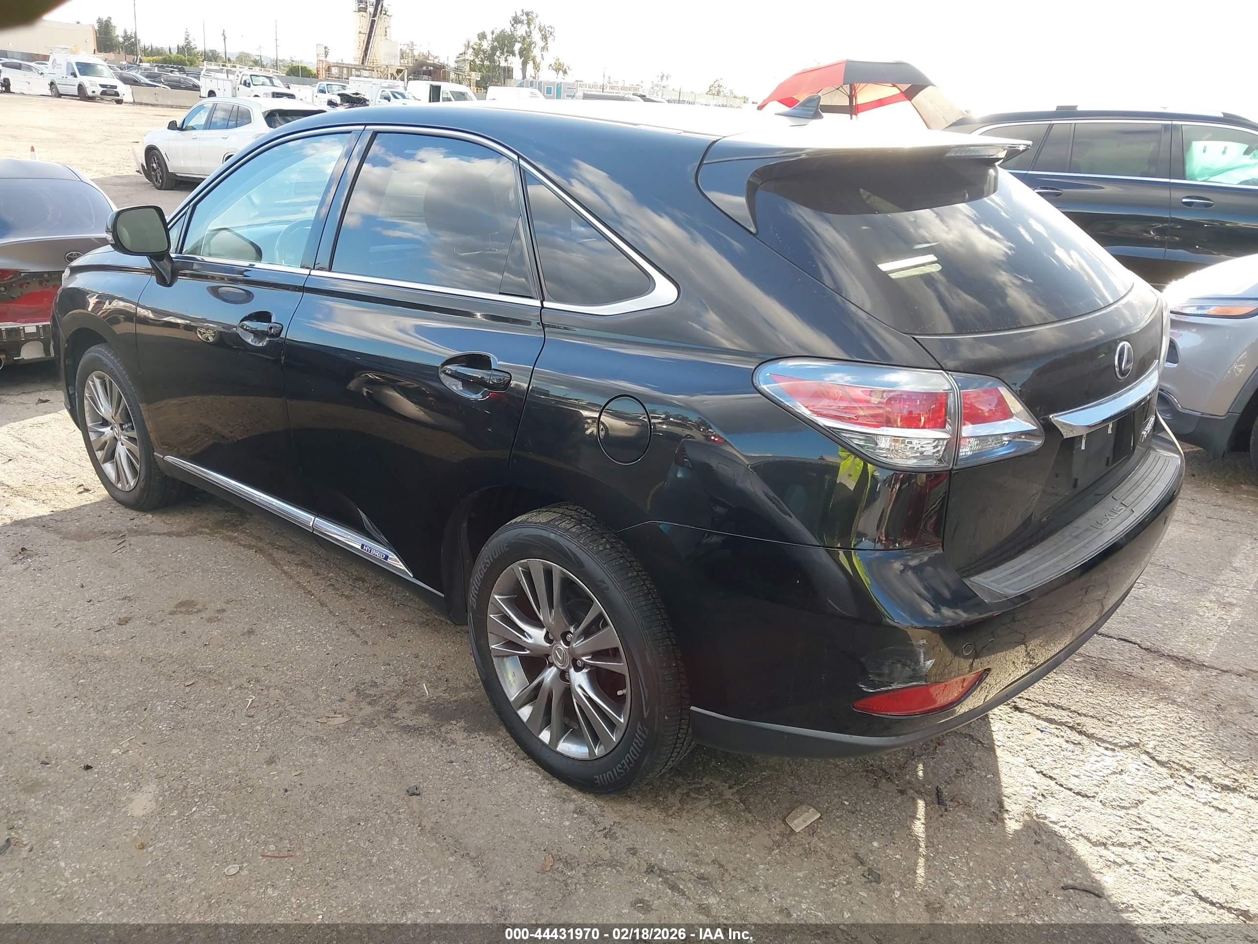 LEXUS RX image 3