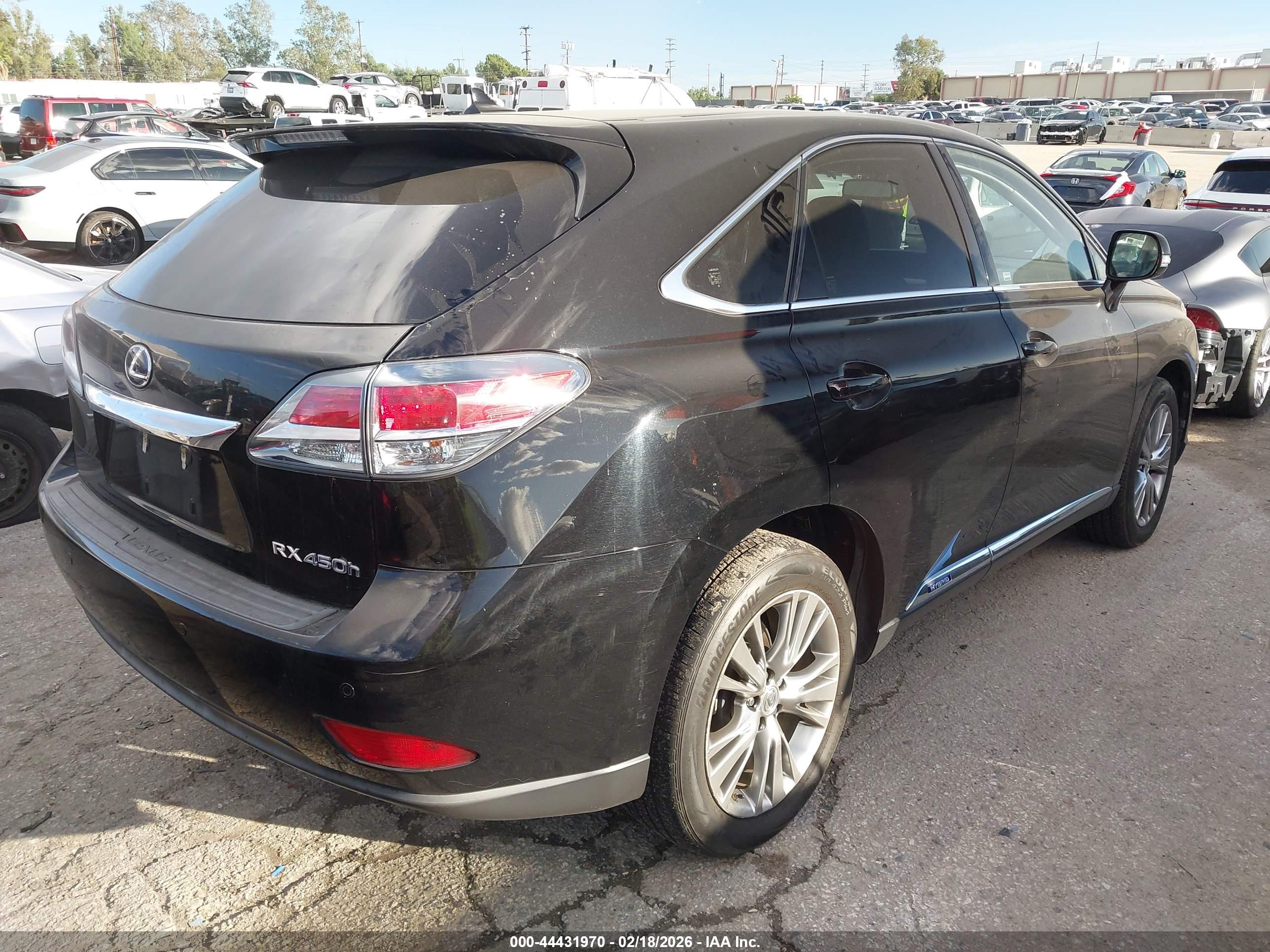 LEXUS RX image 4