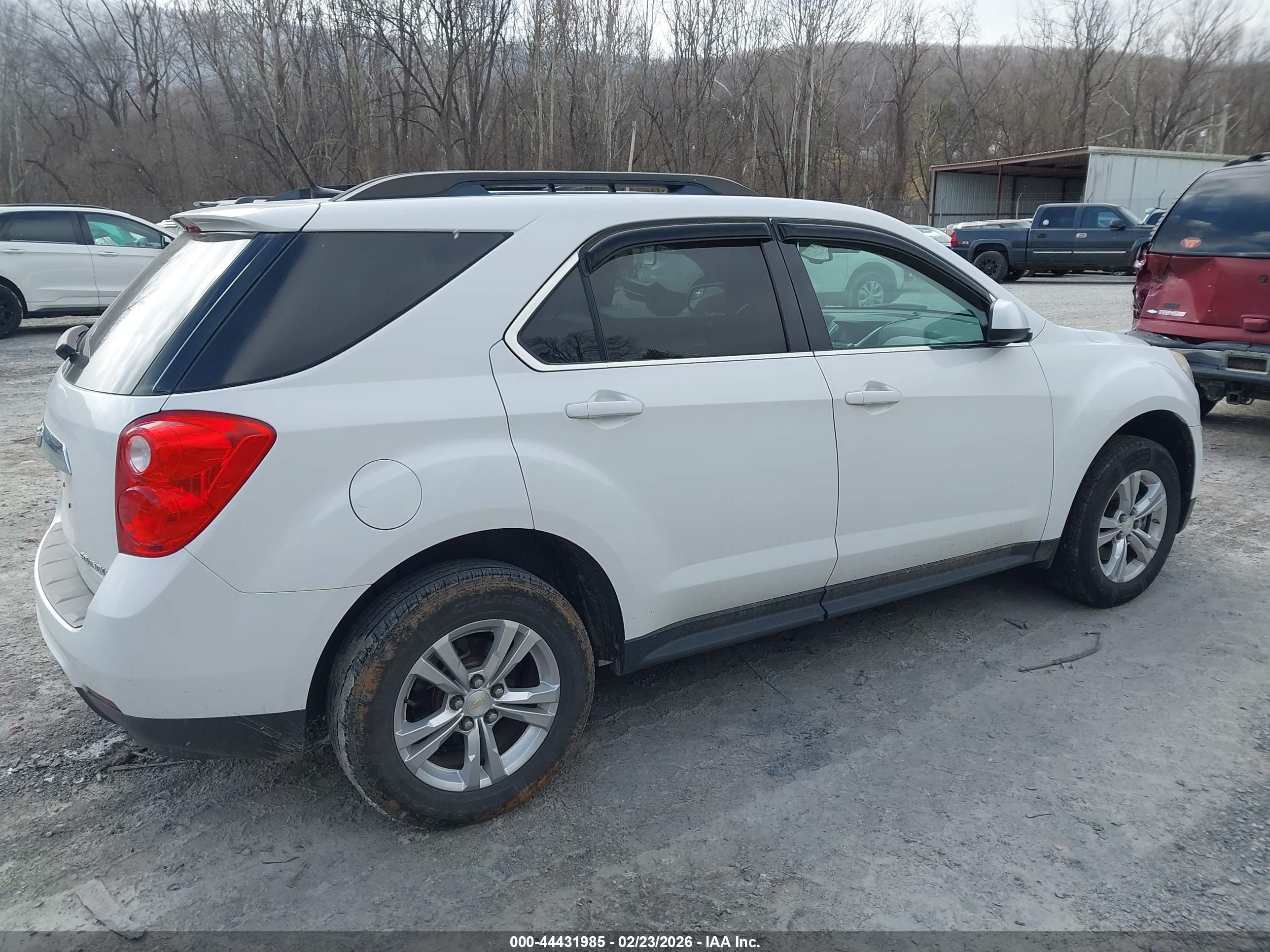 CHEVROLET EQUINOX image 4