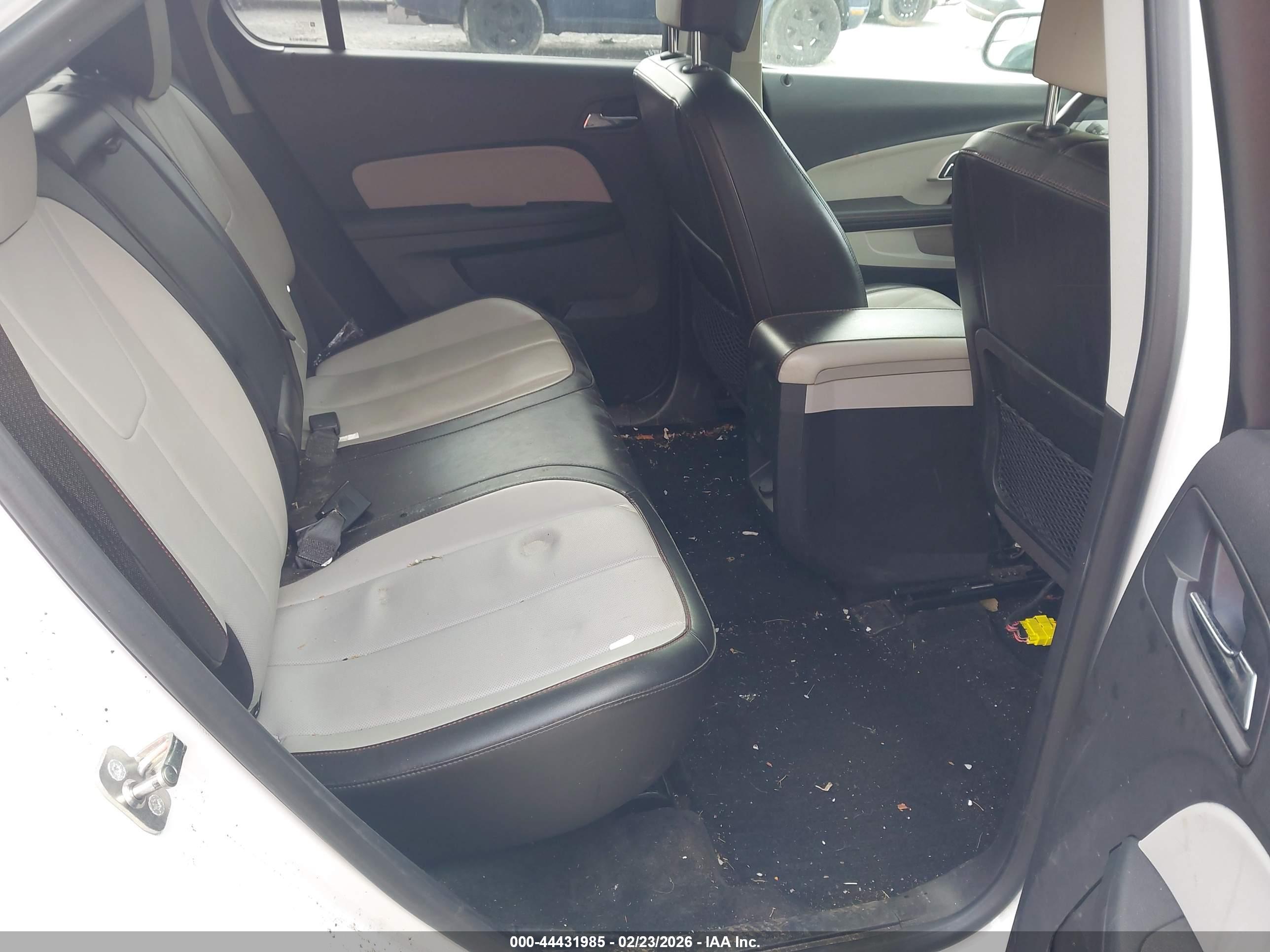 CHEVROLET EQUINOX image 8