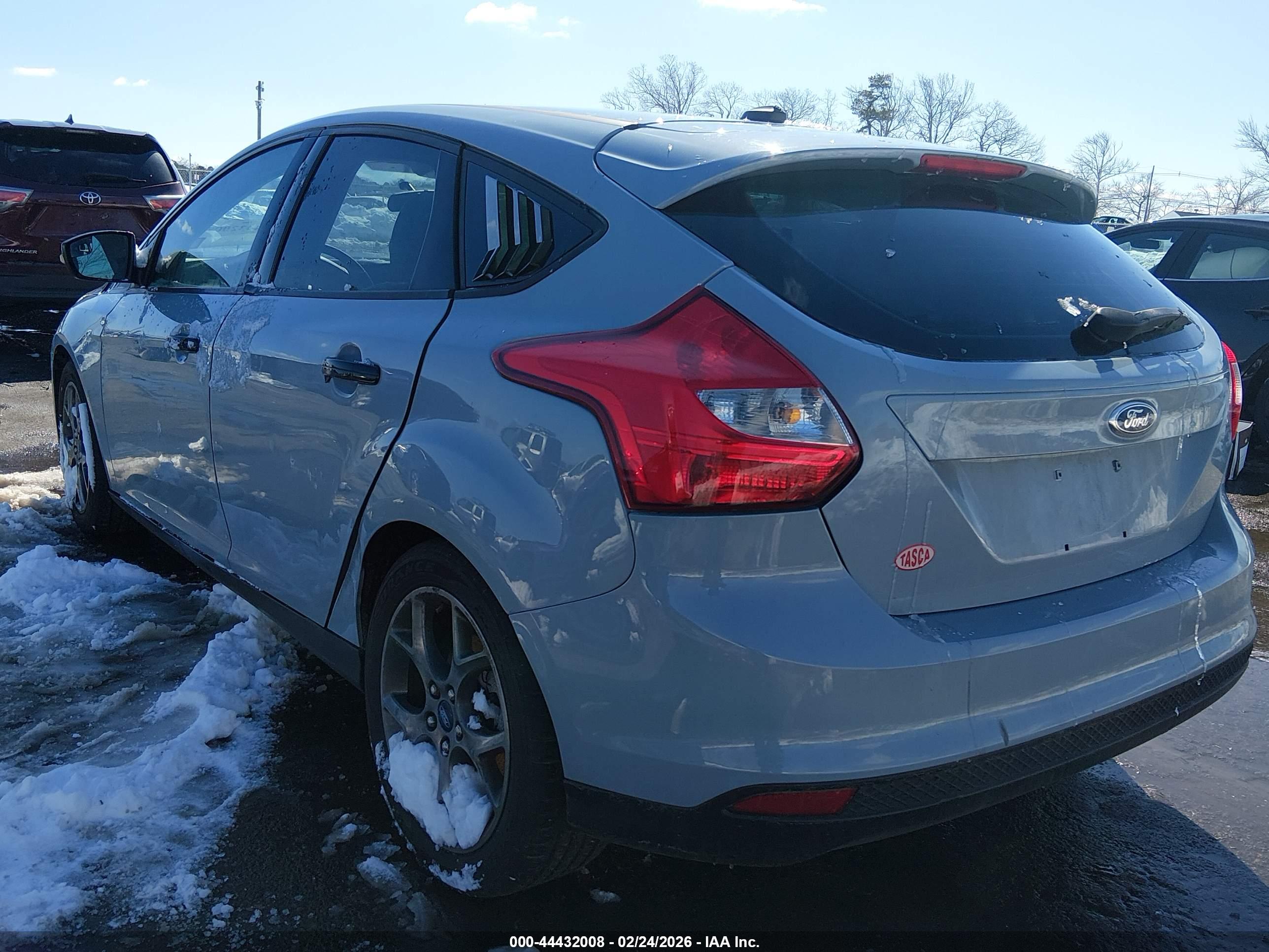 FORD FOCUS image 3