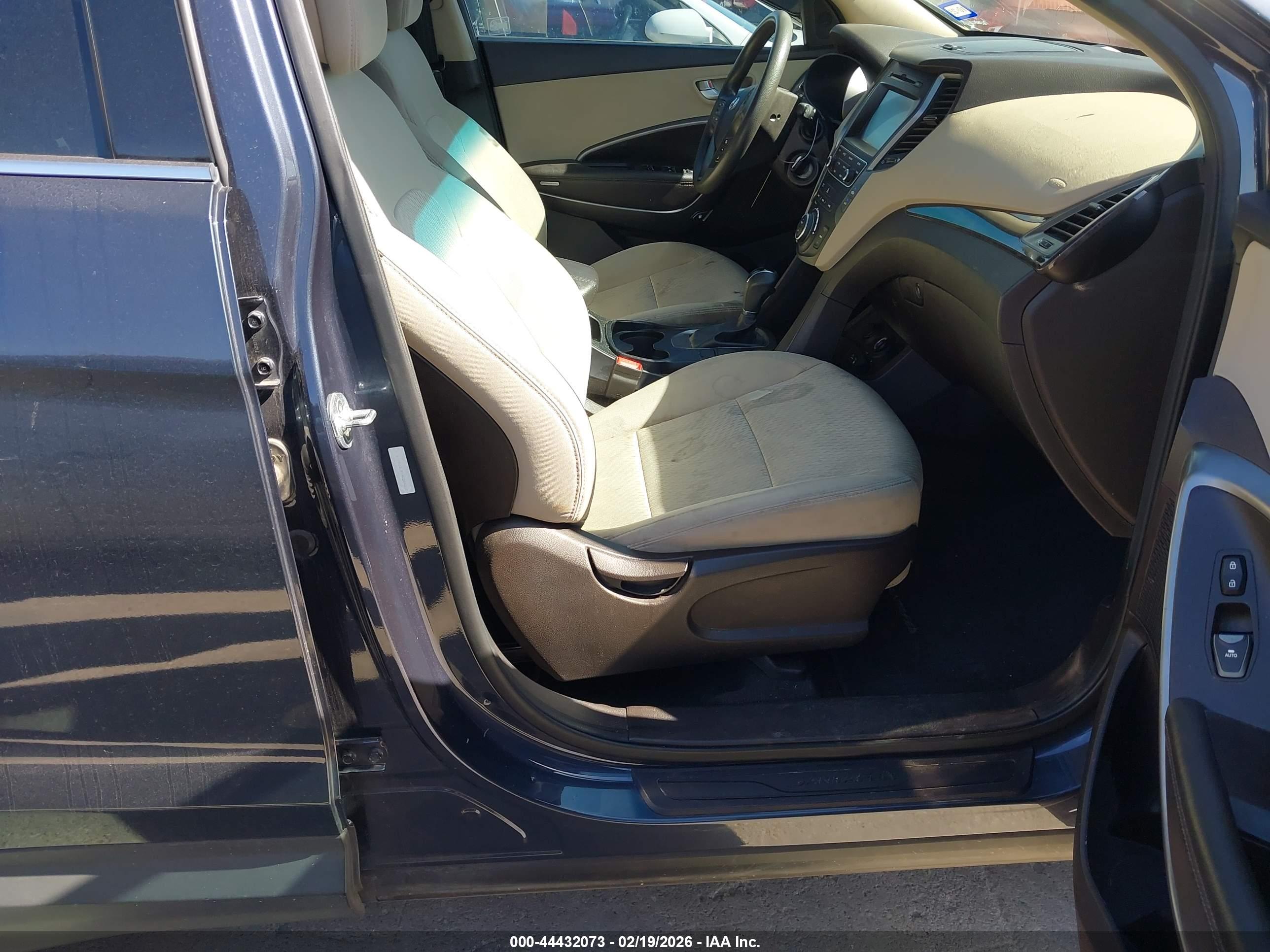 HYUNDAI SANTA image 5