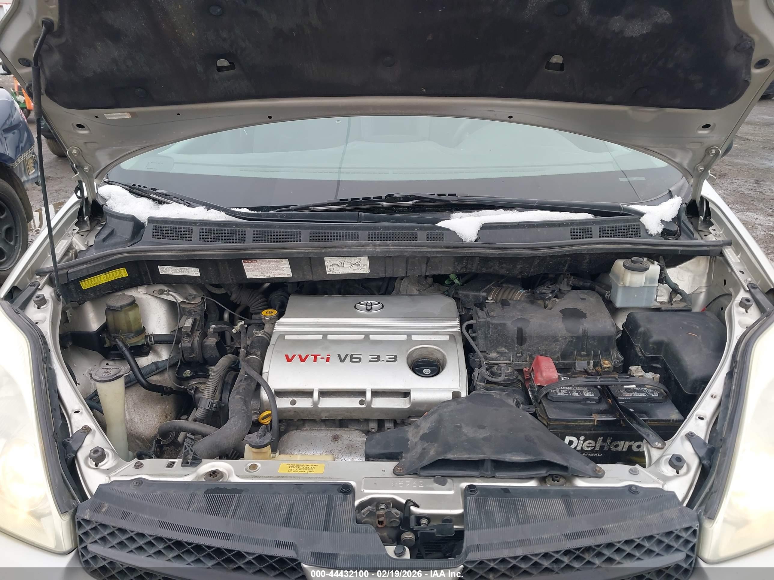 TOYOTA SIENNA image 10