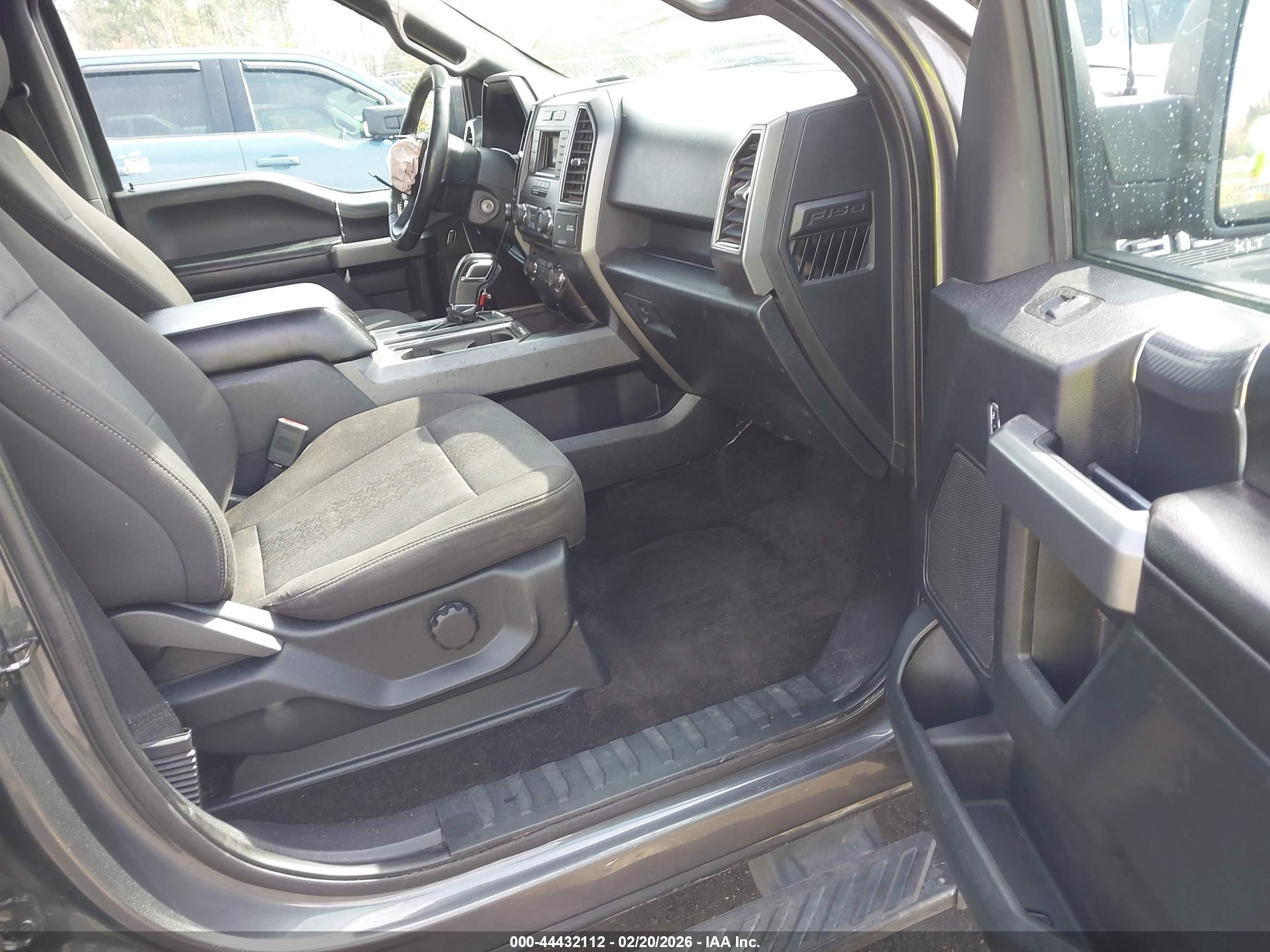 FORD F-150 image 5