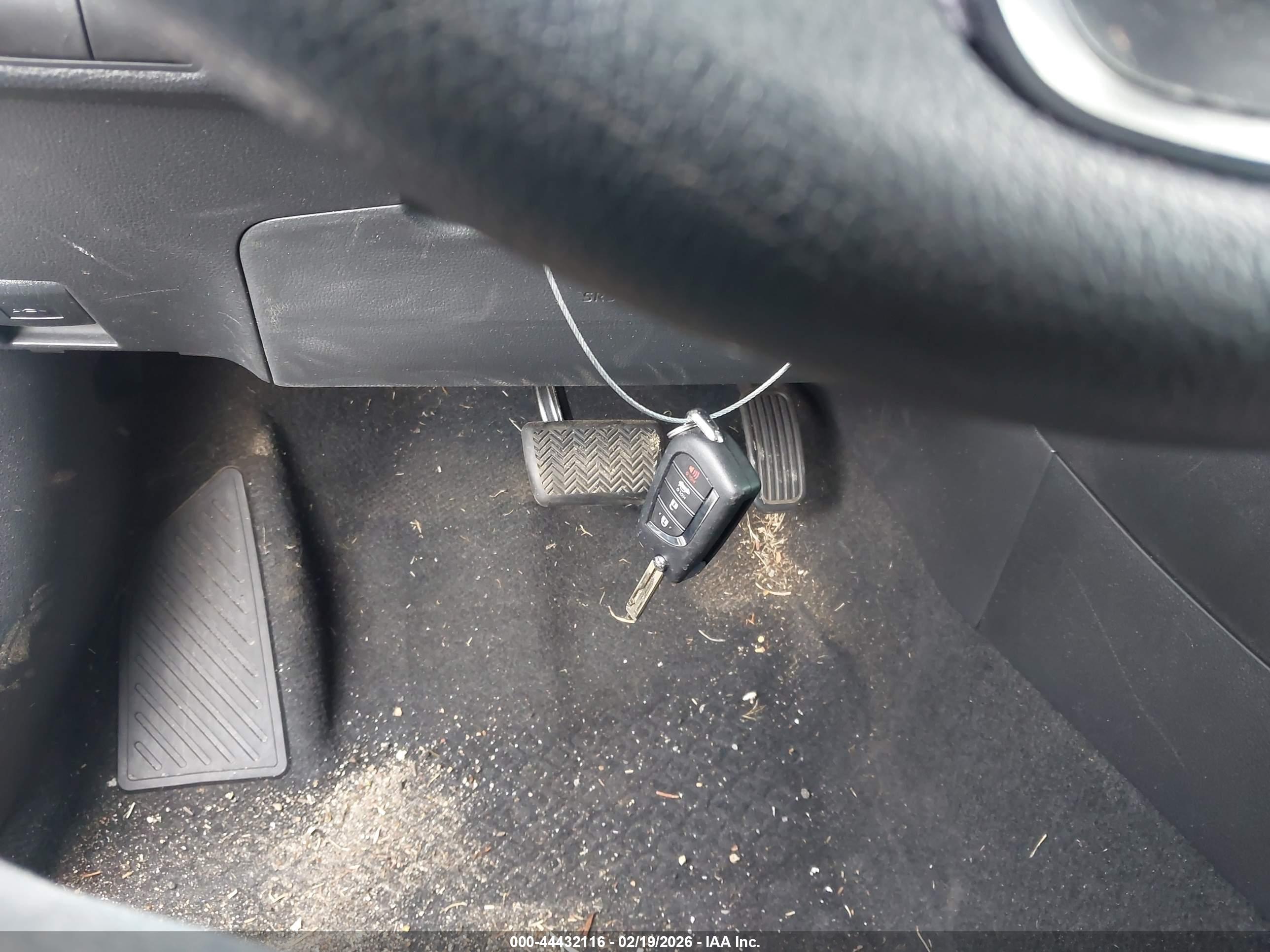 TOYOTA COROLLA image 11