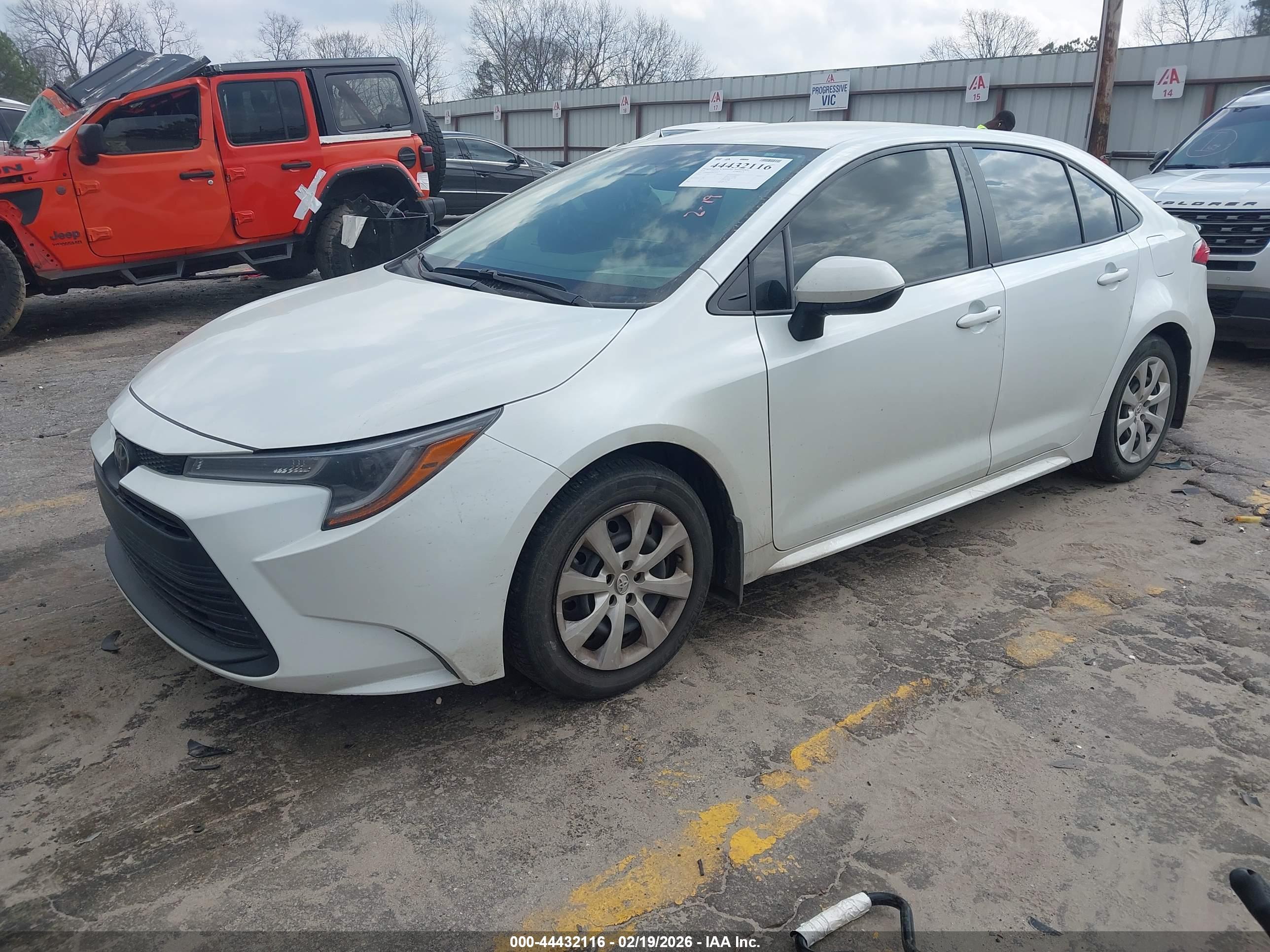 TOYOTA COROLLA image 2