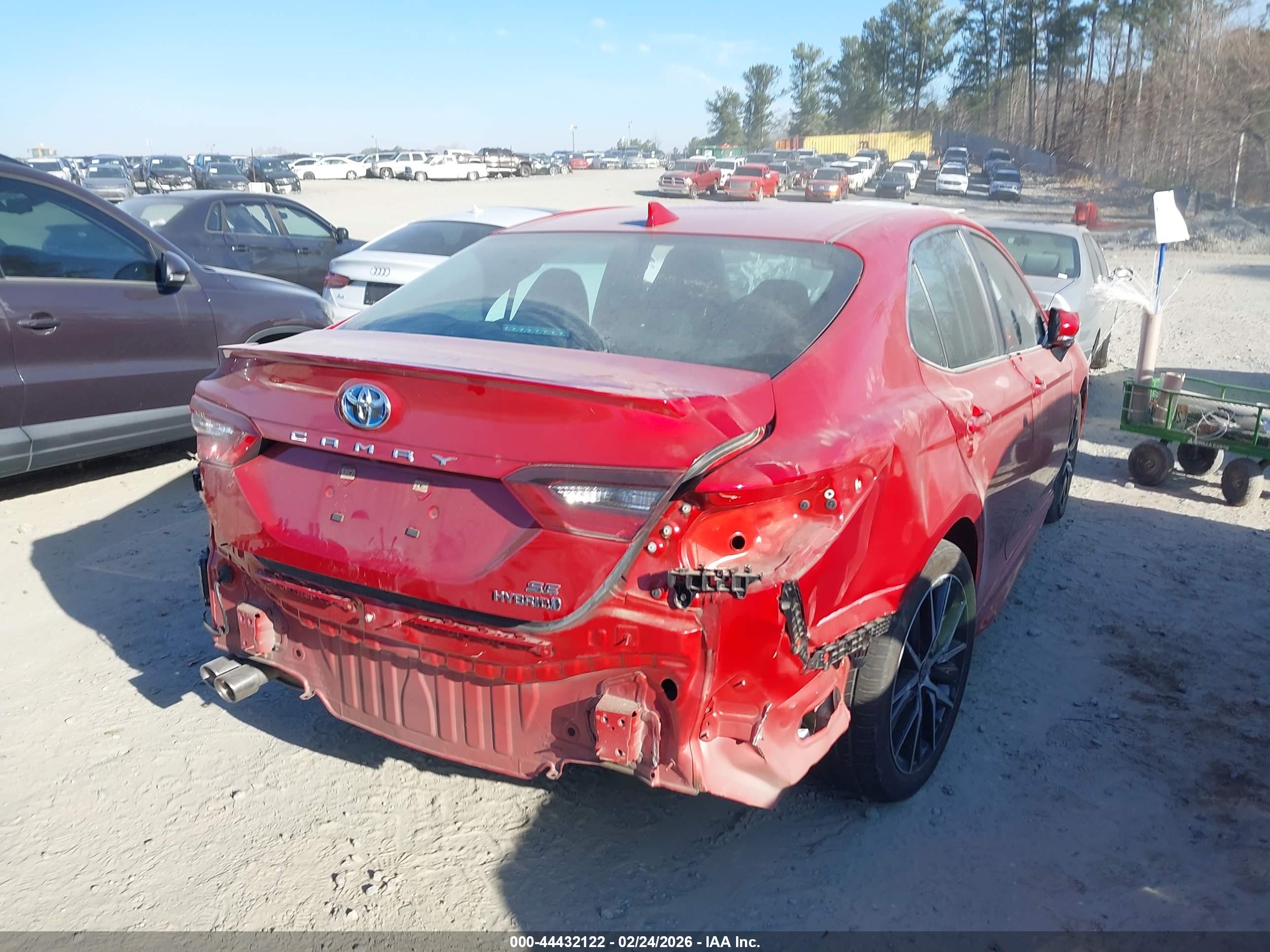 TOYOTA CAMRY image 4