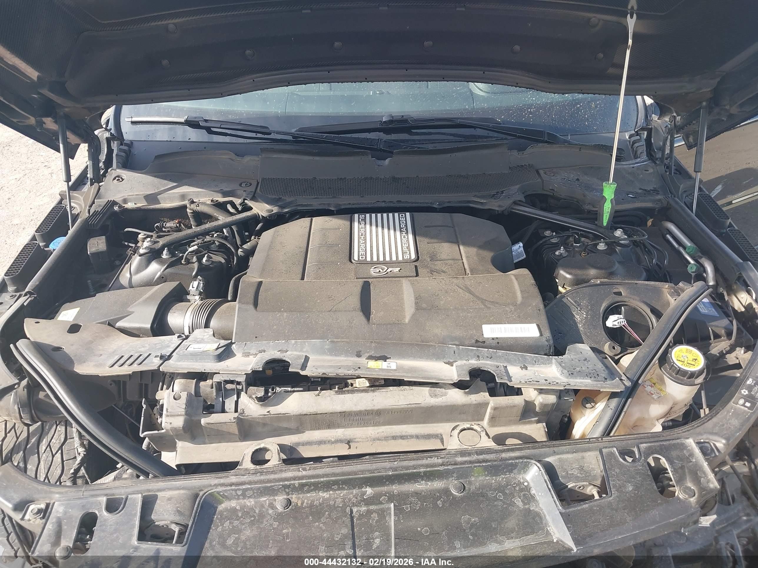 LAND ROVER image 10