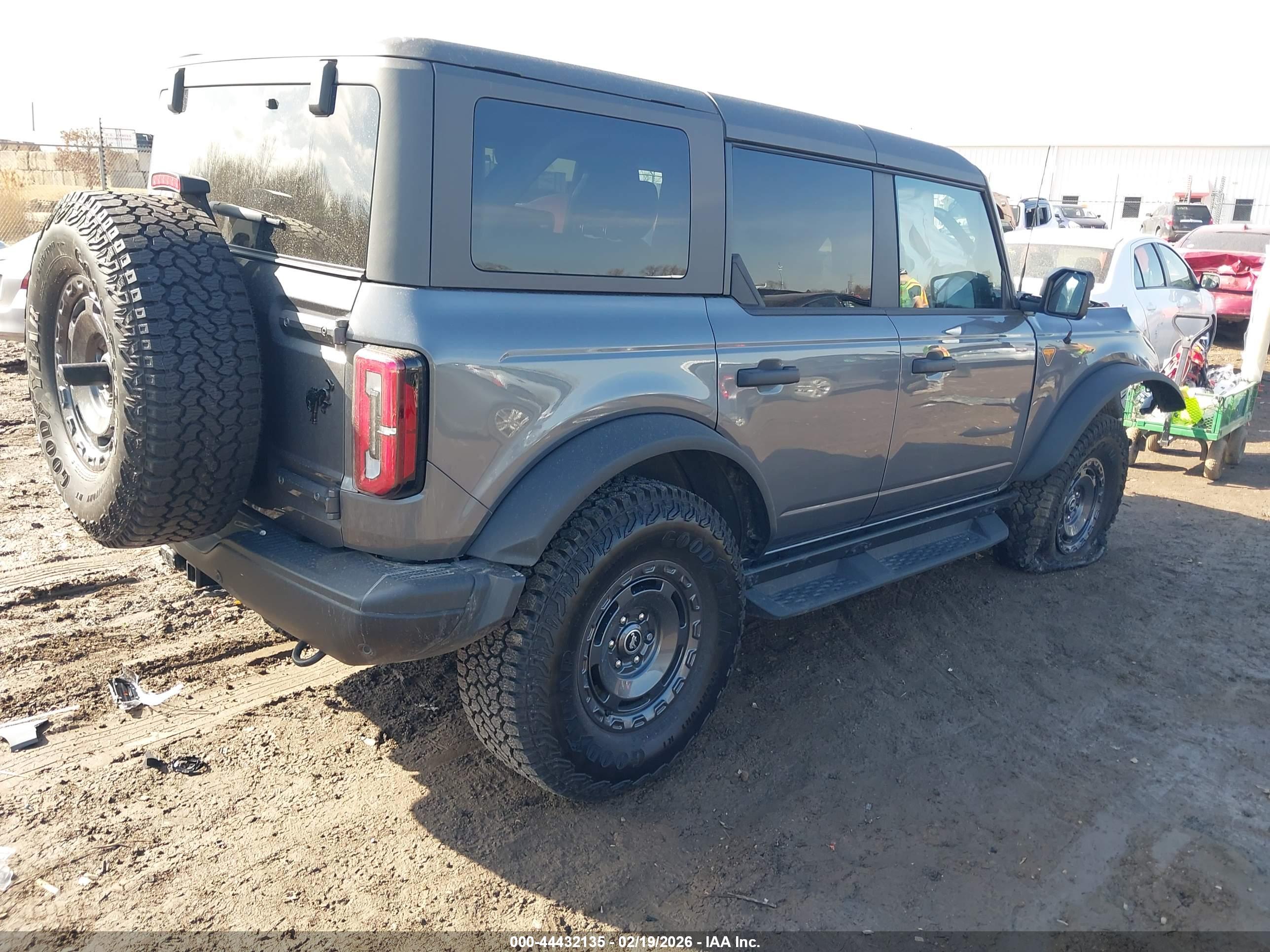 FORD BRONCO image 4