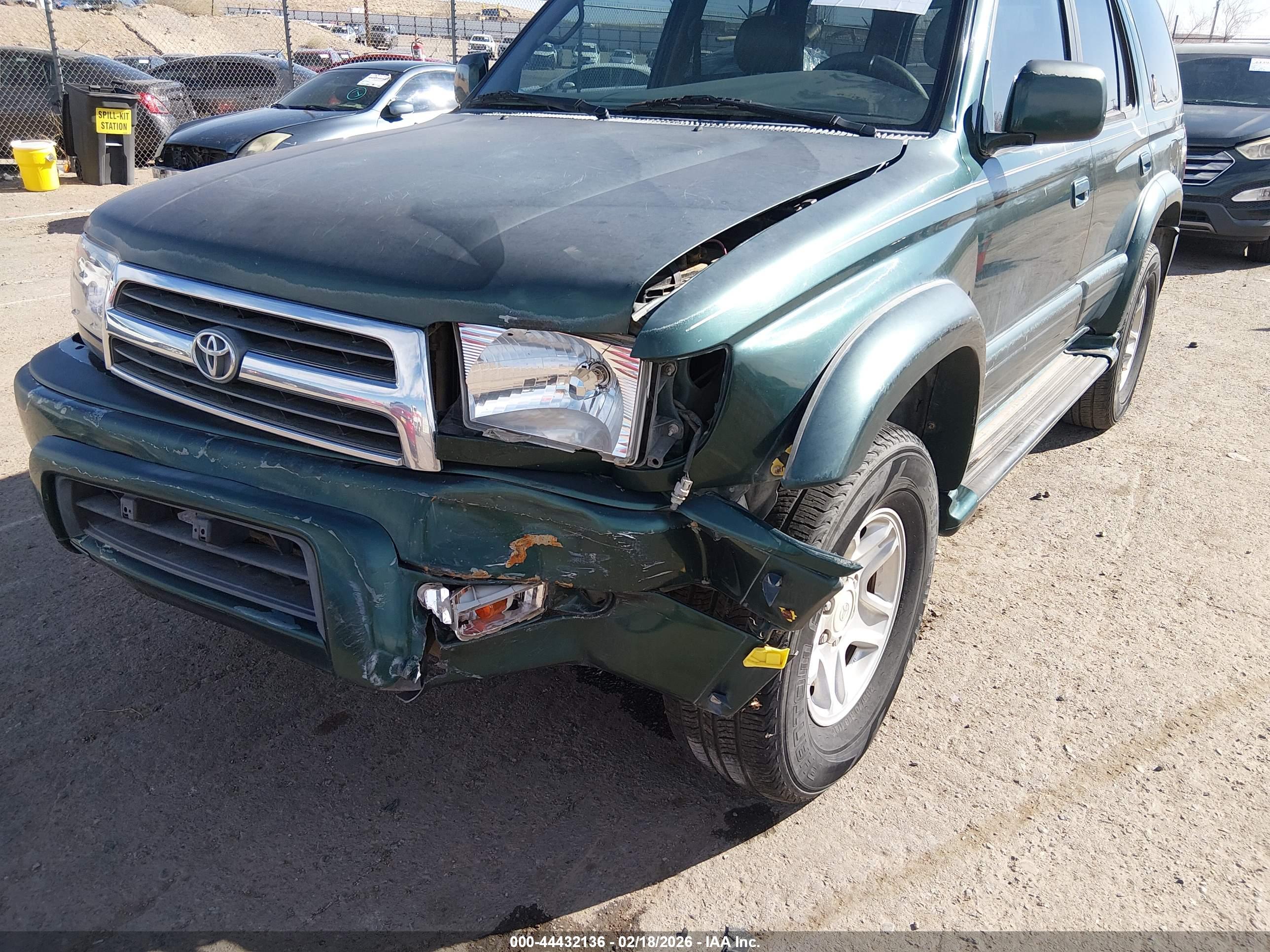 TOYOTA 4RUNNER image 6