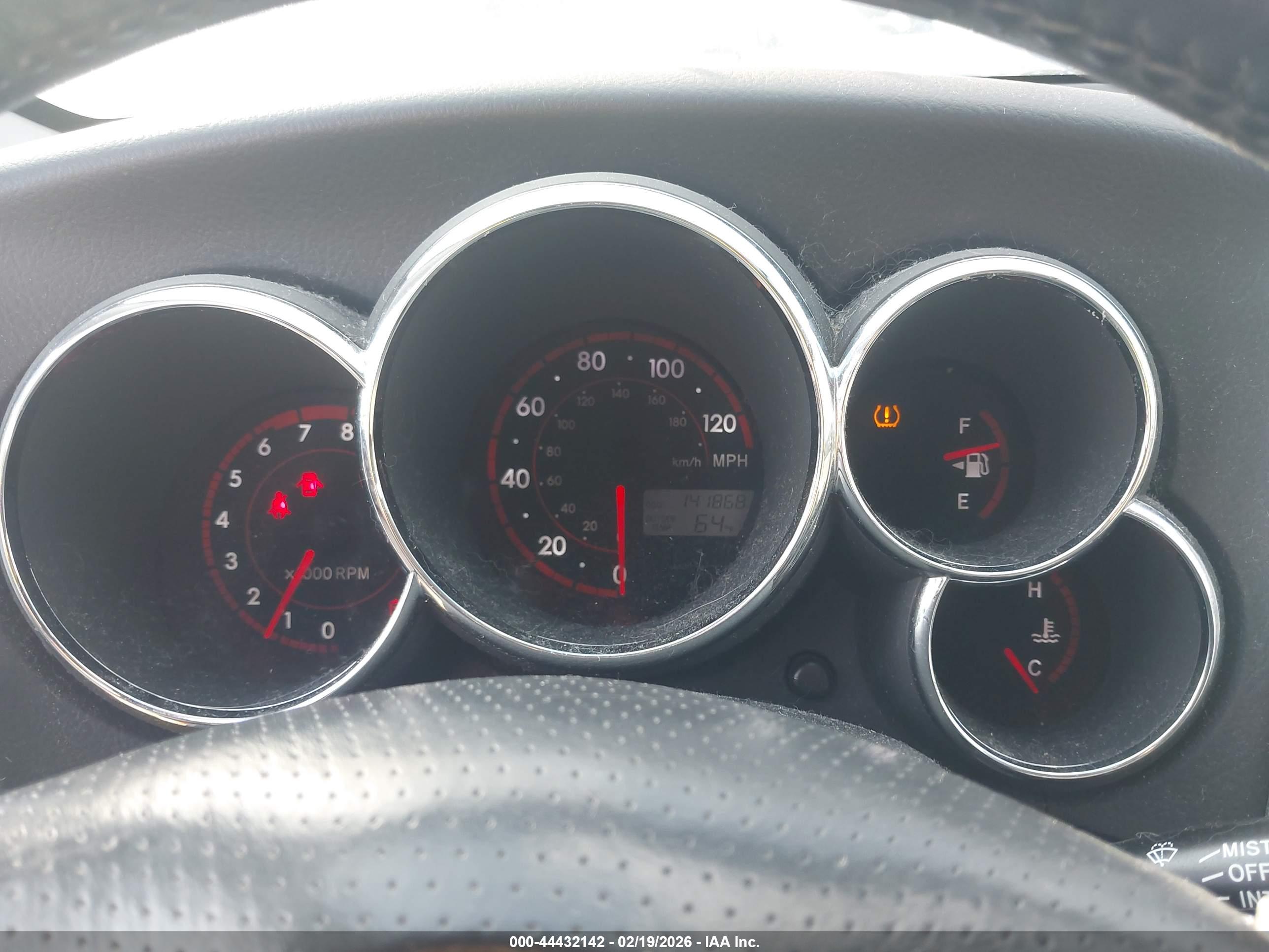 TOYOTA MATRIX image 7