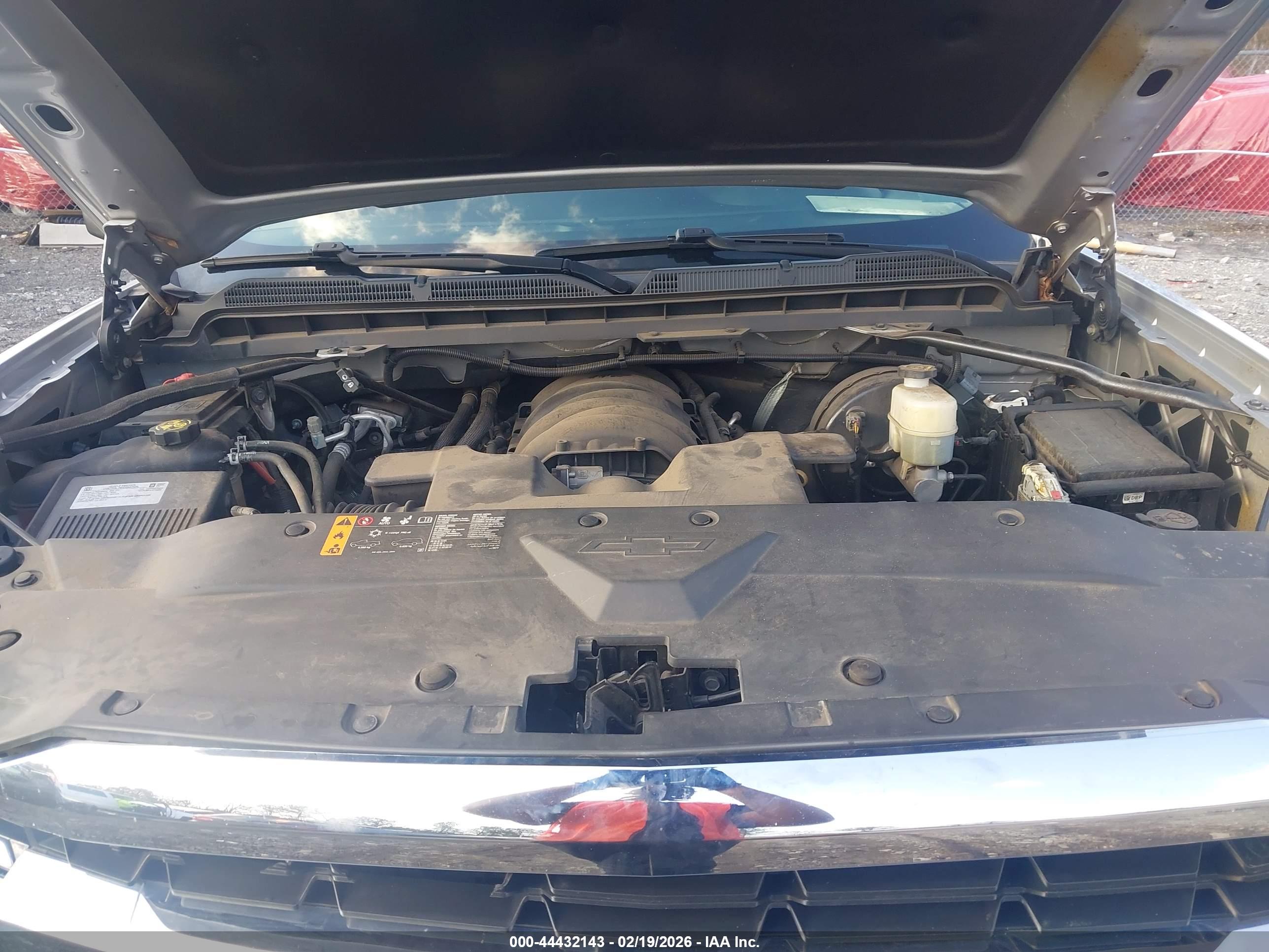 CHEVROLET SILVERADO image 10