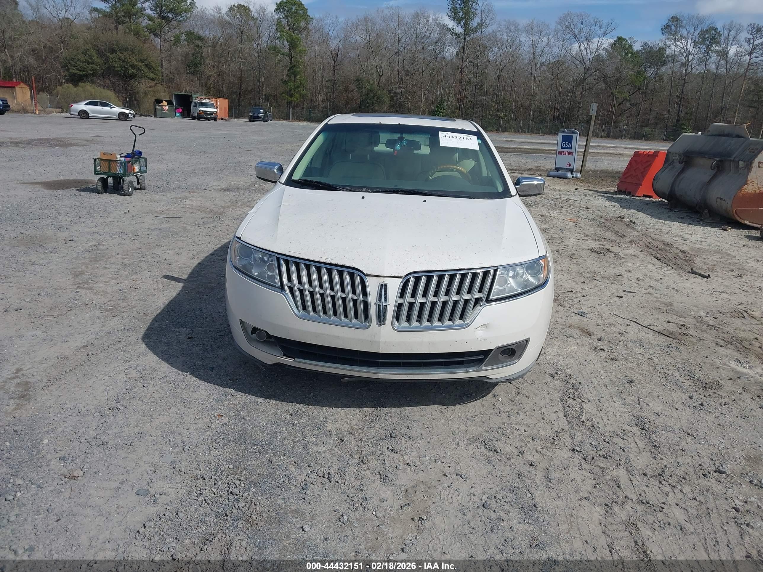 LINCOLN MKZ image 6
