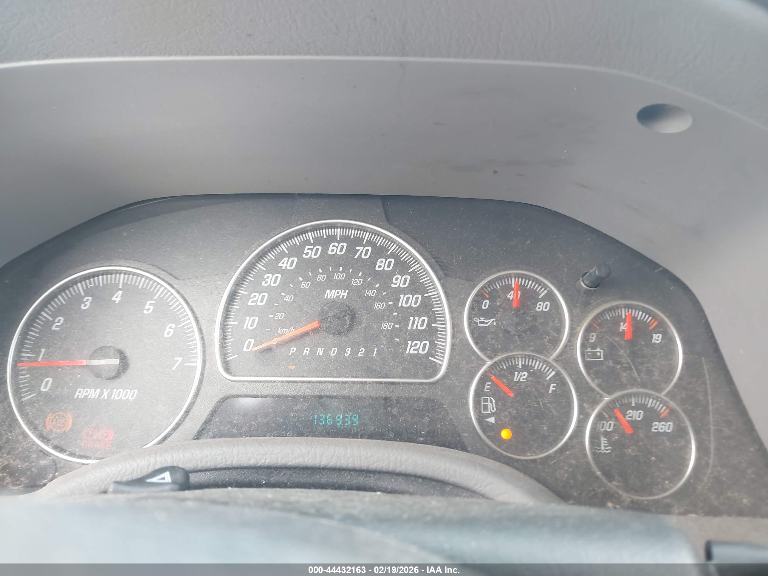 GMC ENVOY image 7