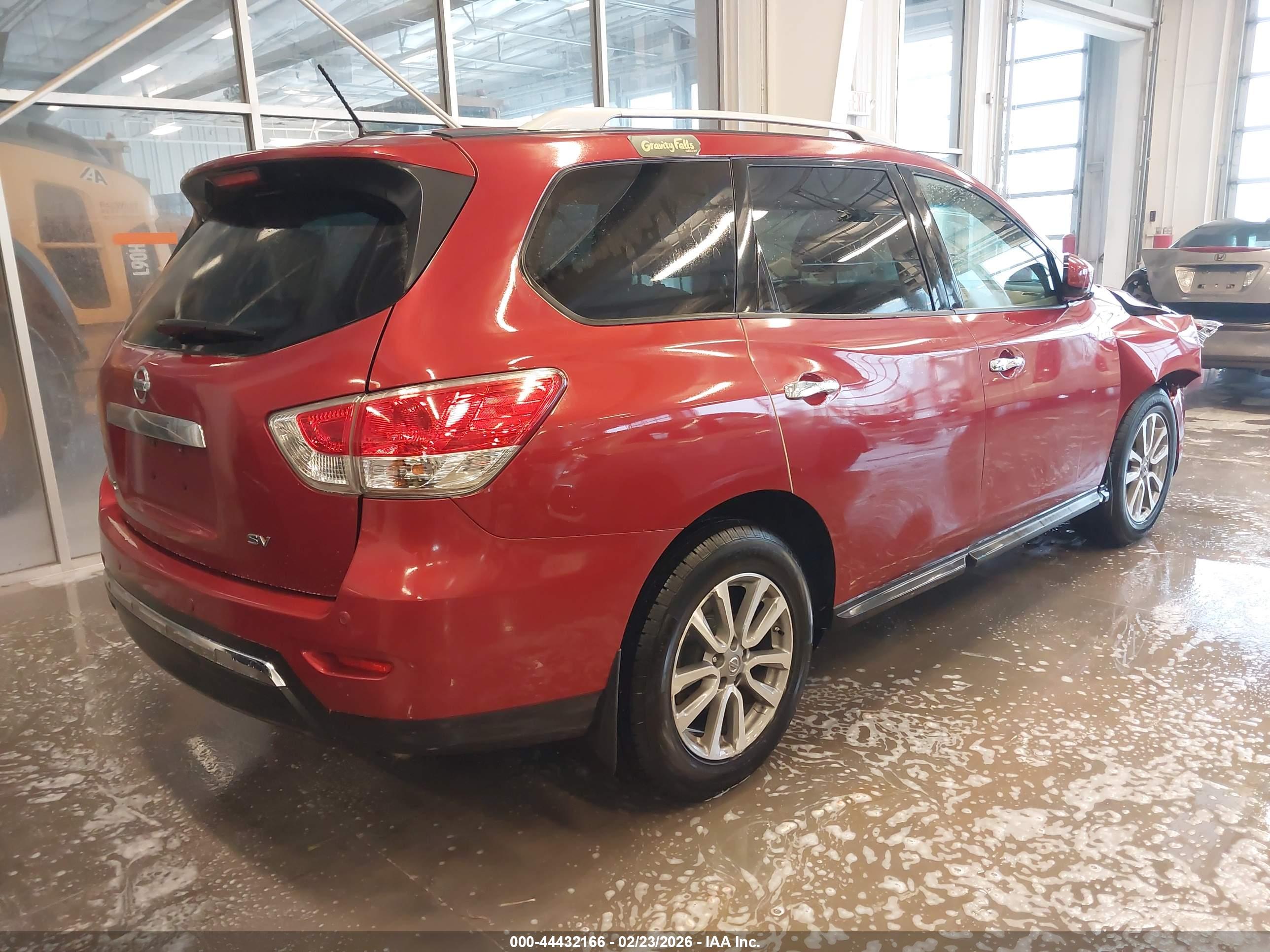 NISSAN PATHFINDER image 4