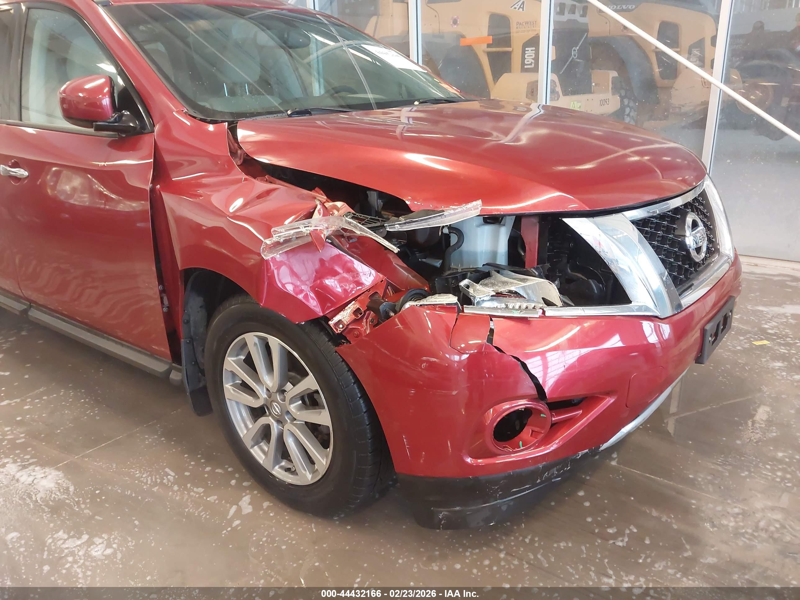 NISSAN PATHFINDER image 6