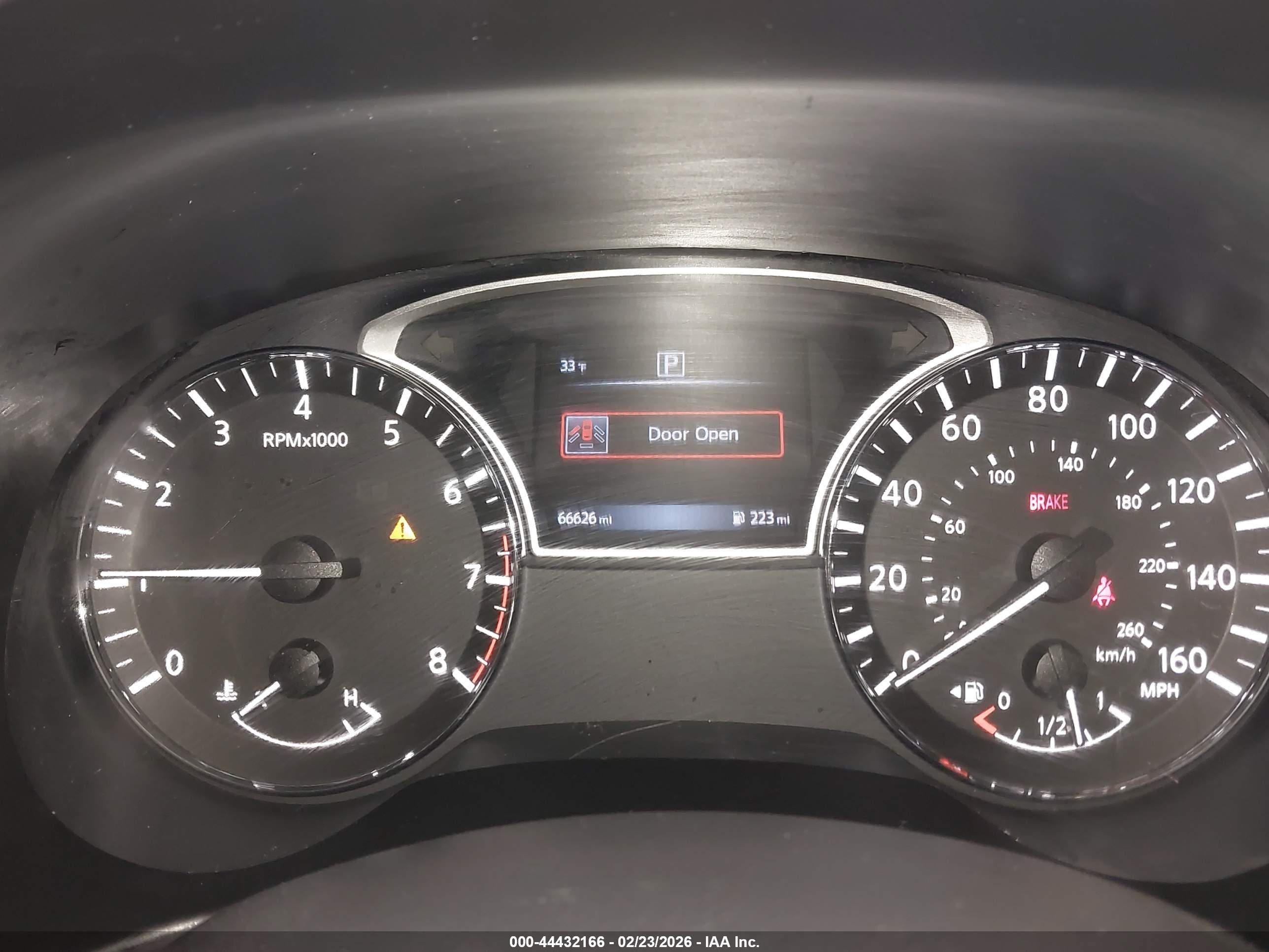 NISSAN PATHFINDER image 7