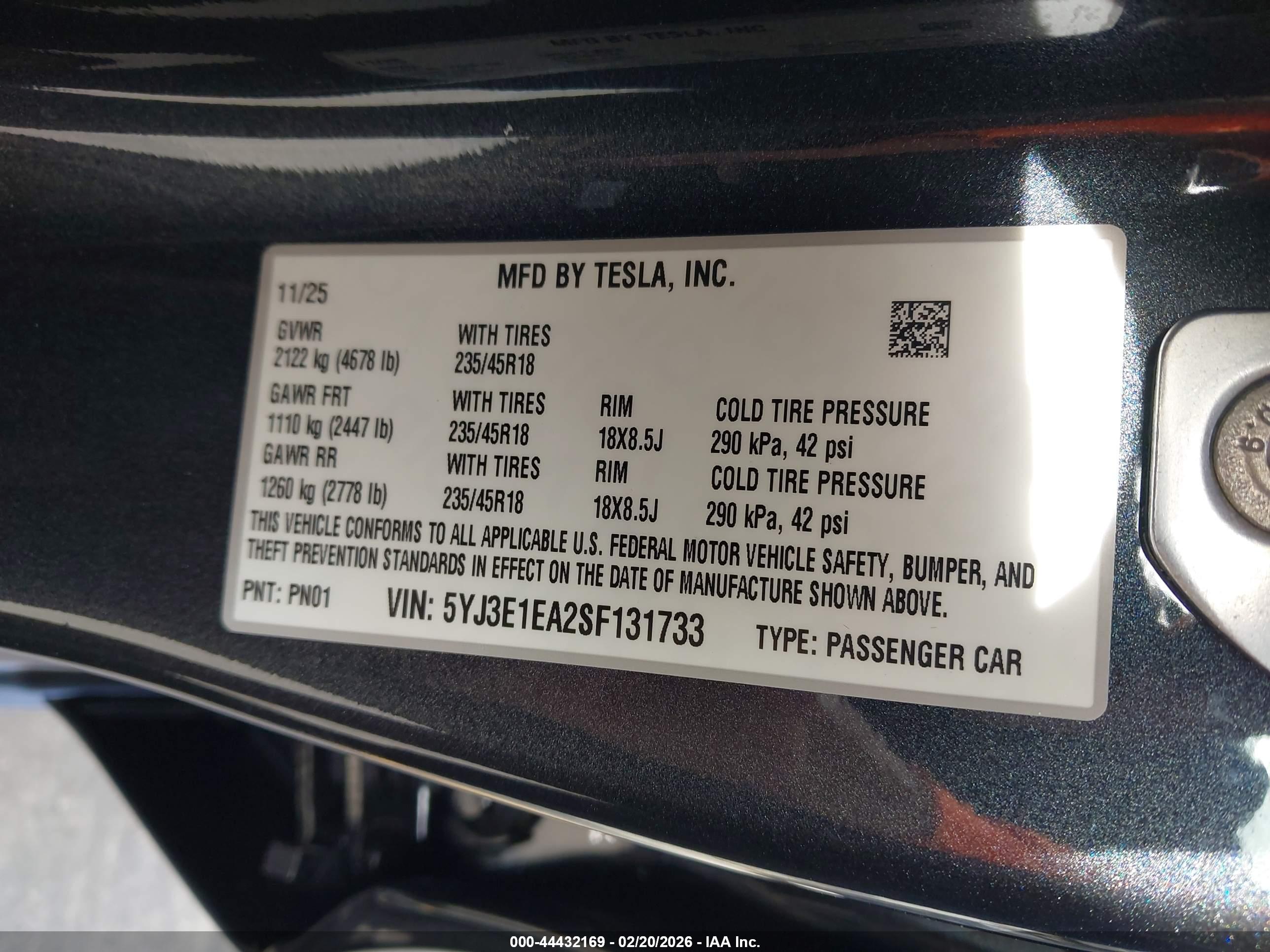 TESLA MODEL image 9