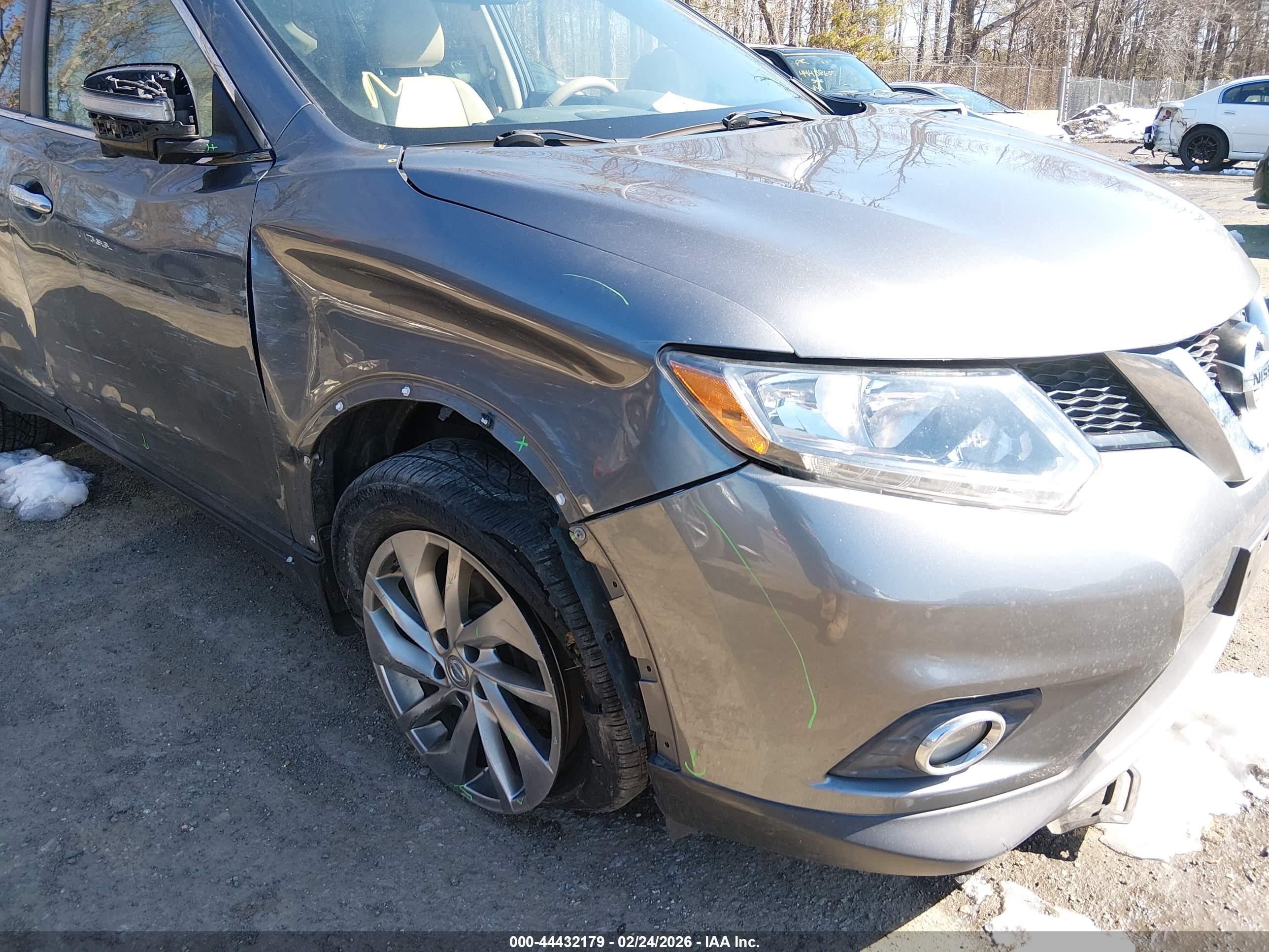 NISSAN ROGUE image 6