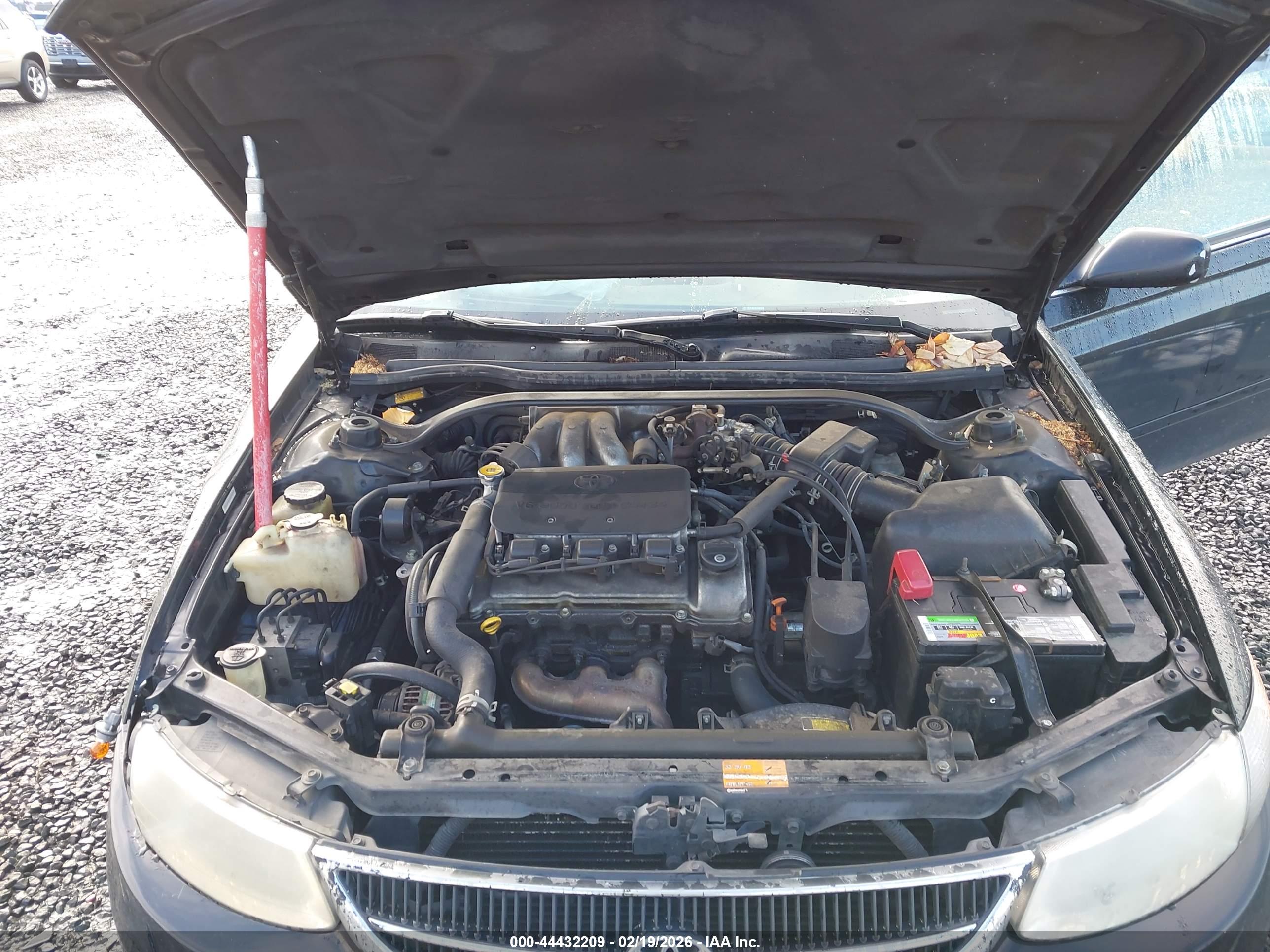 TOYOTA CAMRY image 10