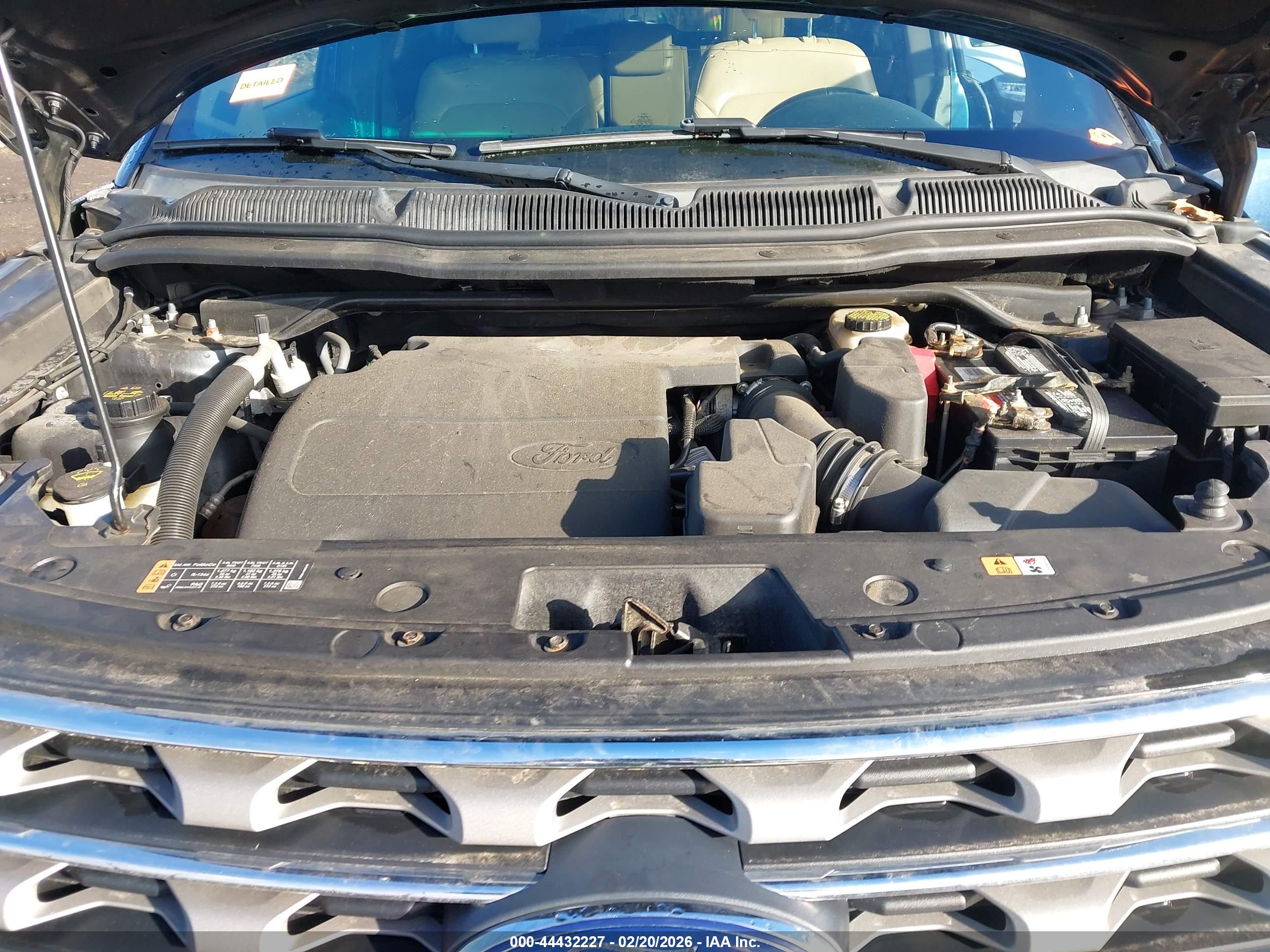FORD EXPLORER image 10