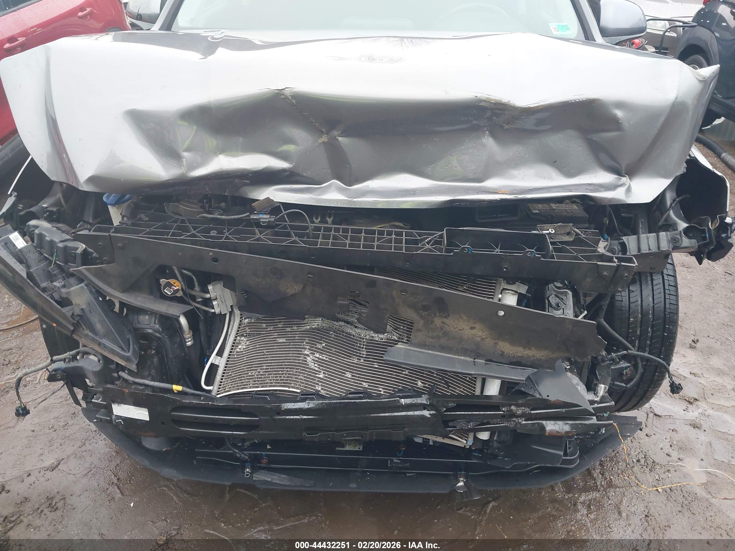 HYUNDAI SANTA image 6