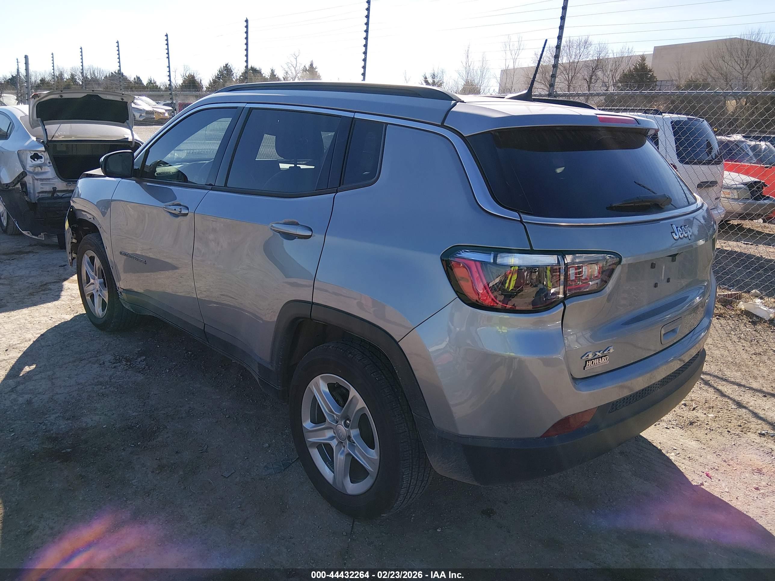 JEEP COMPASS image 3