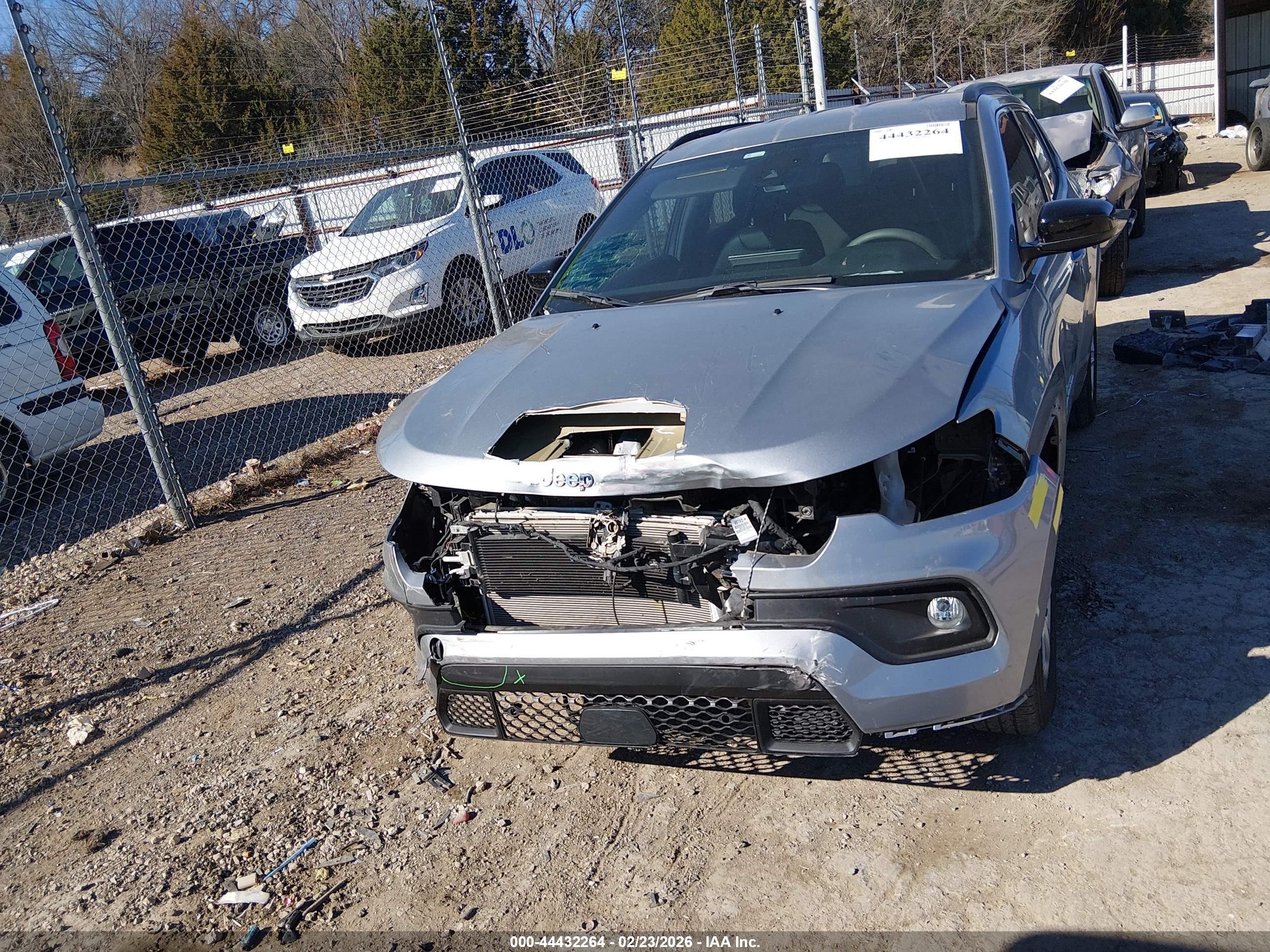 JEEP COMPASS image 6