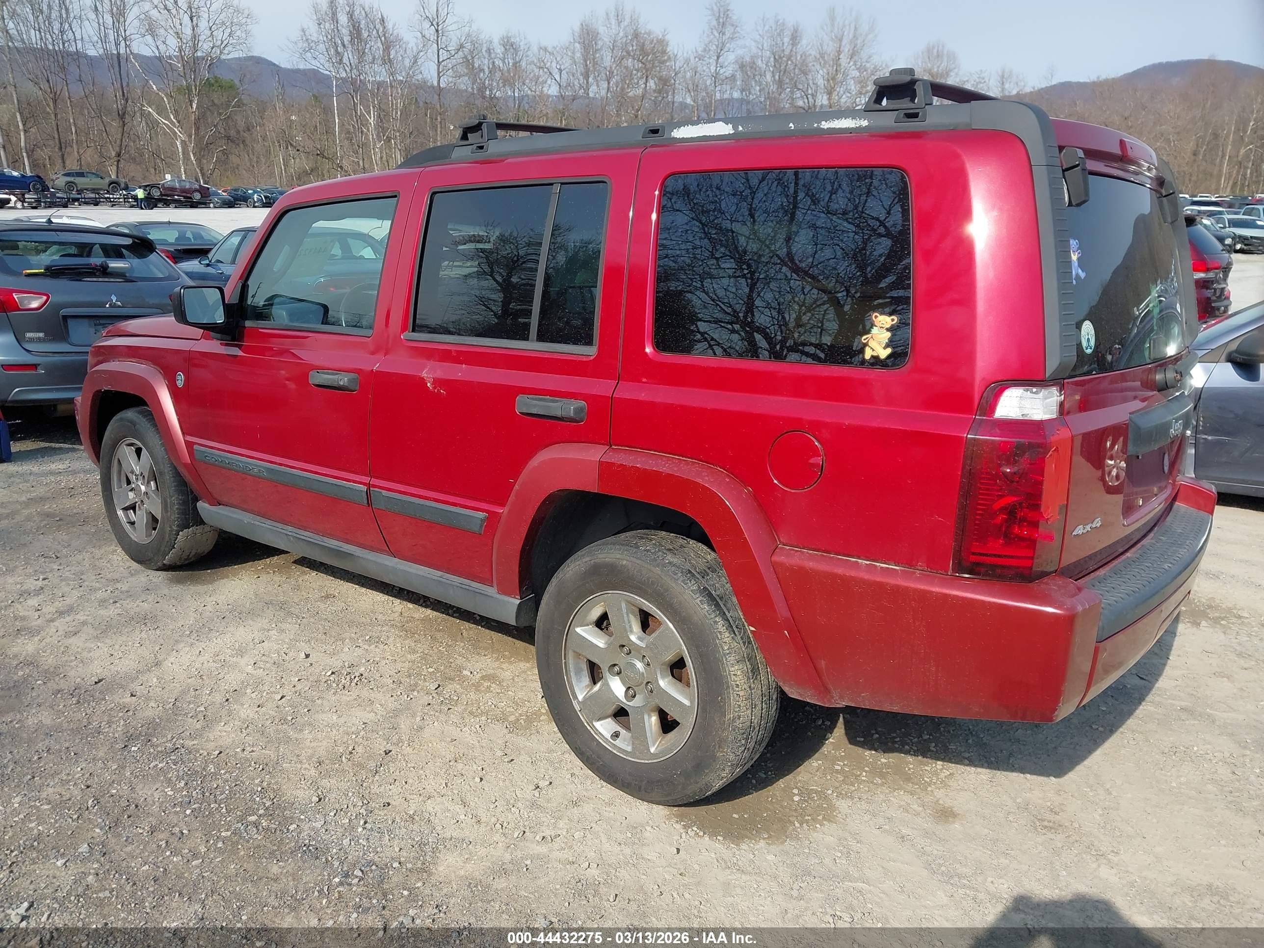 JEEP COMMANDER image 3