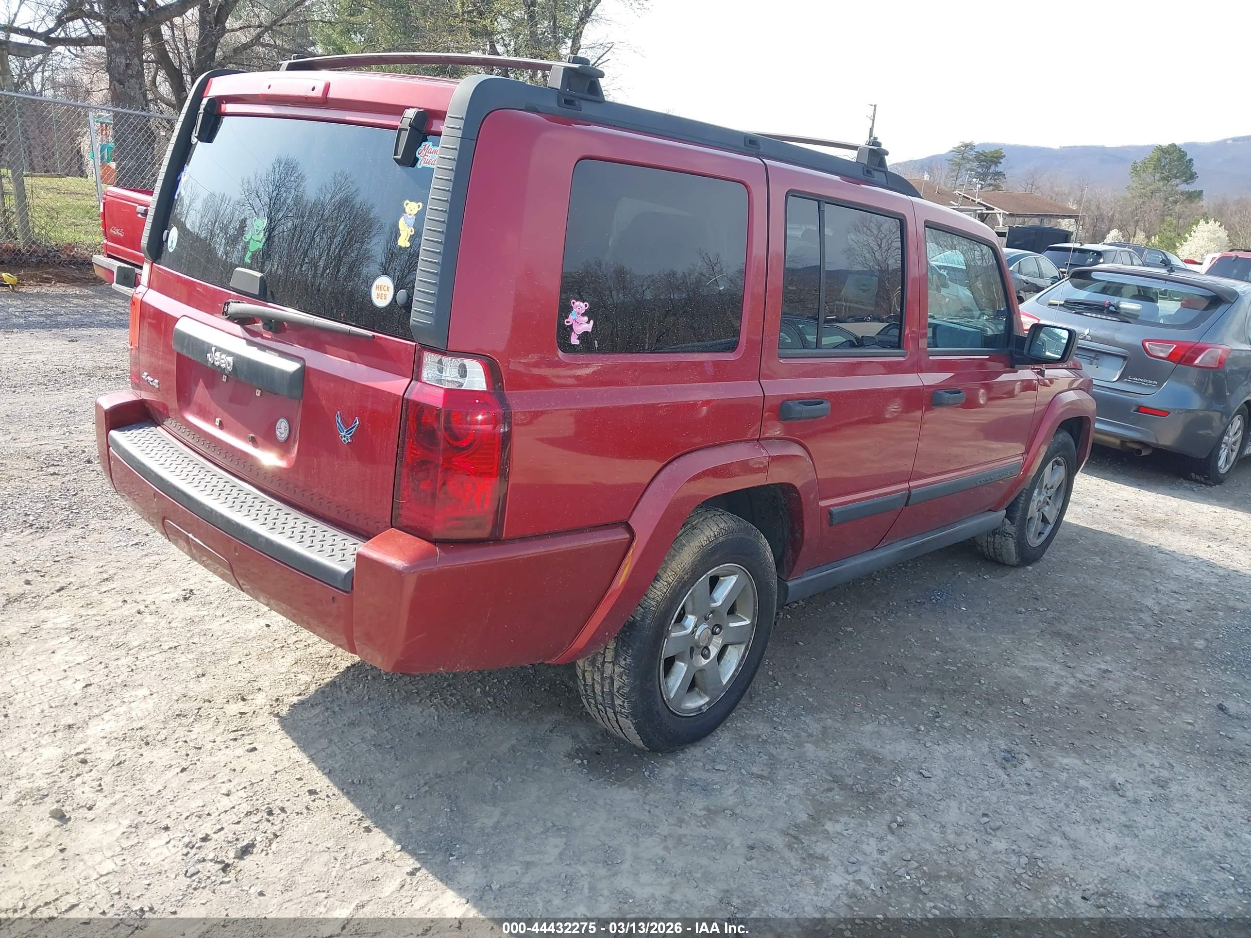 JEEP COMMANDER image 4