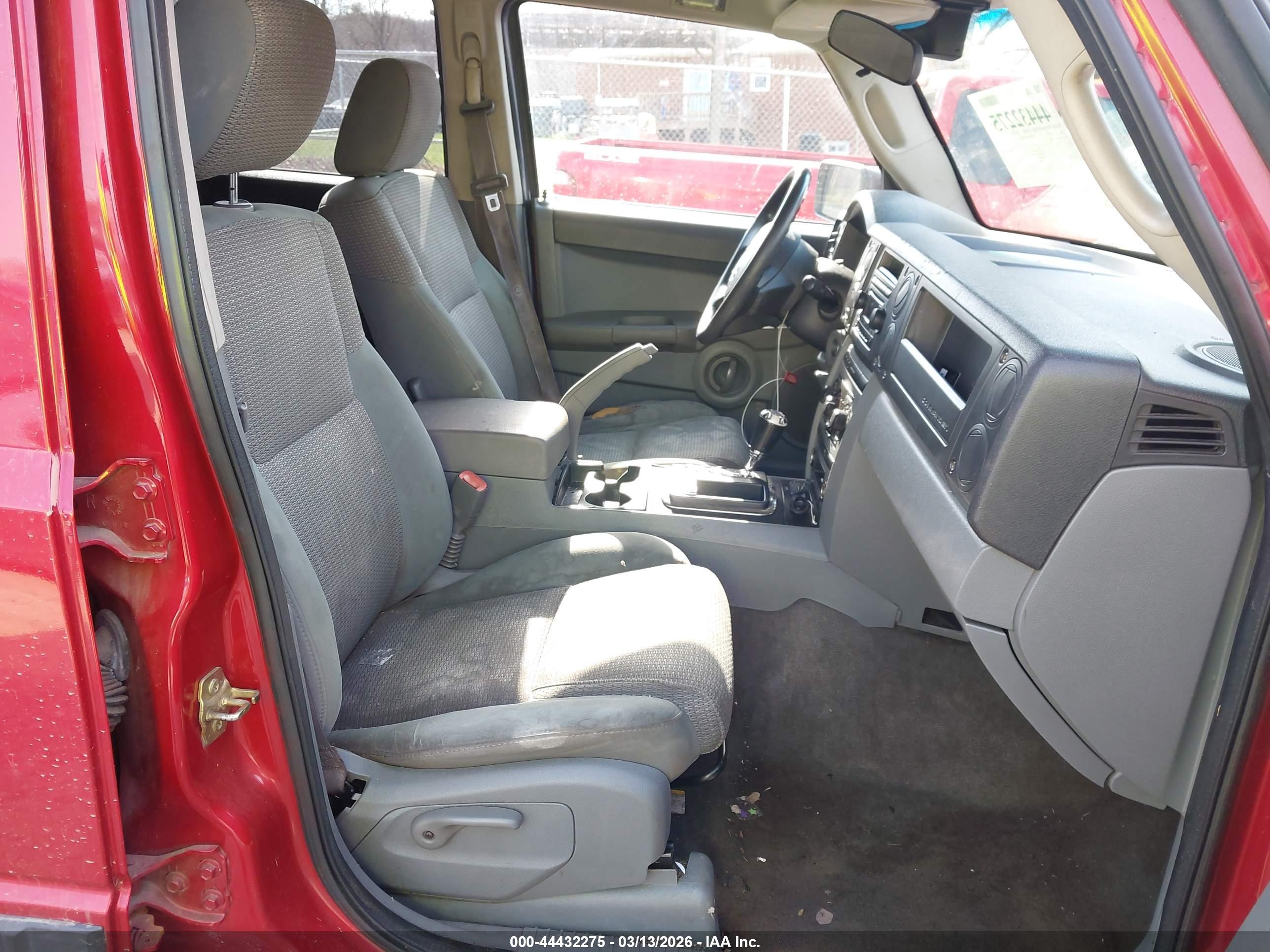 JEEP COMMANDER image 5