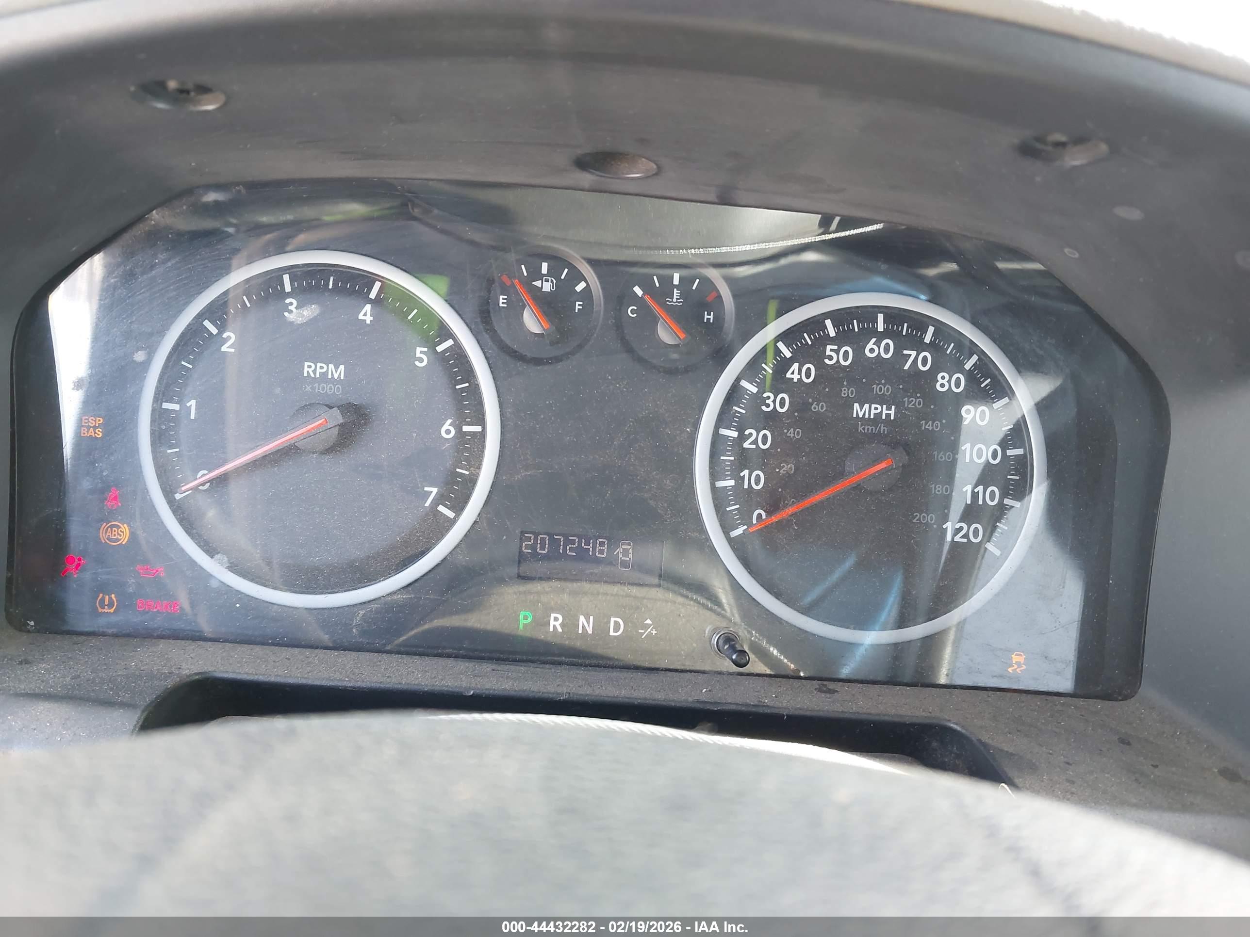 DODGE RAM image 7
