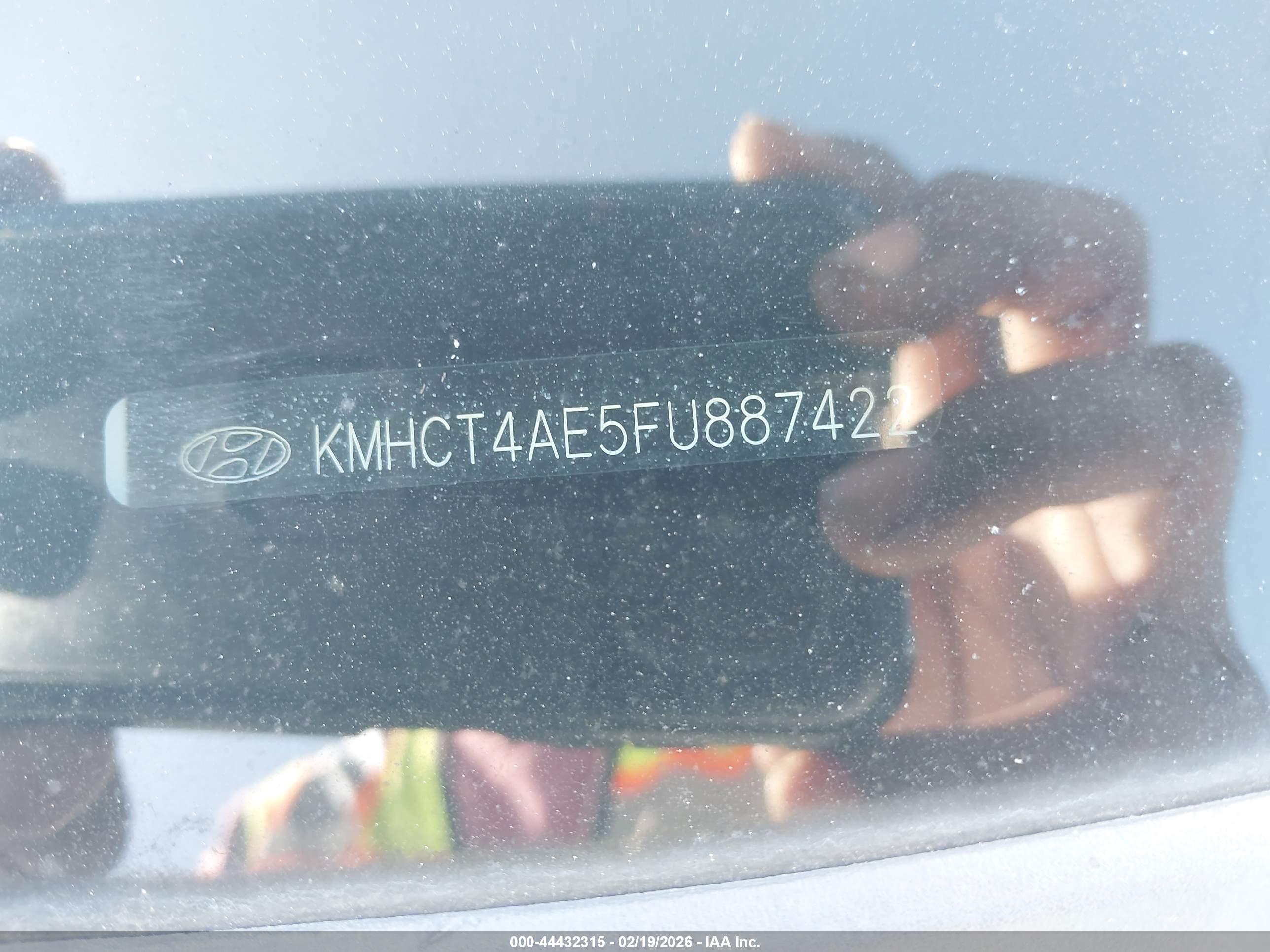 HYUNDAI ACCENT image 9