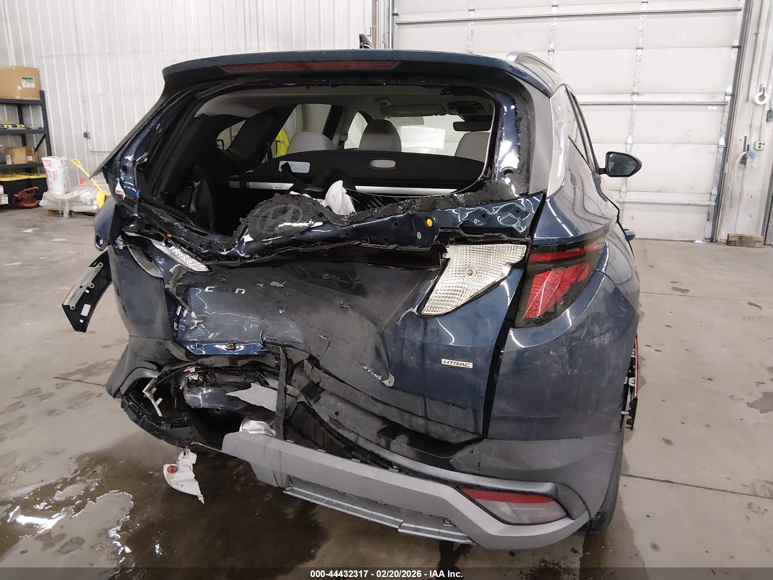 HYUNDAI TUCSON image 6