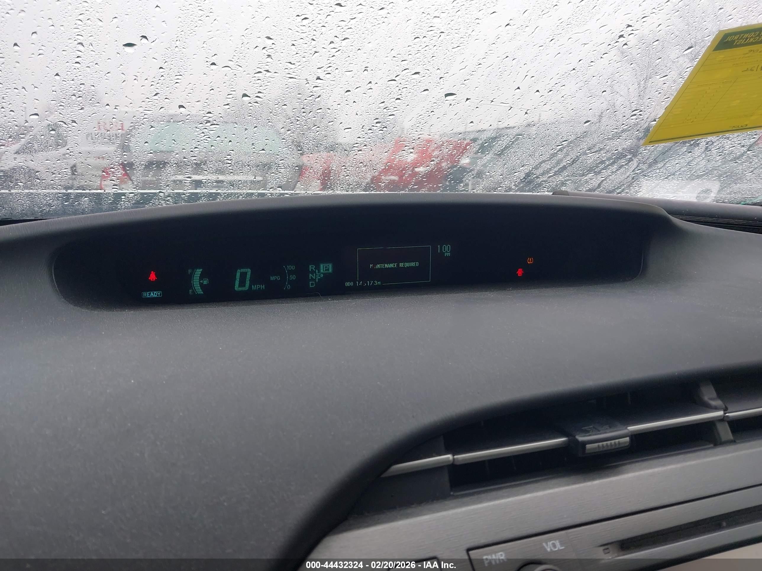 TOYOTA PRIUS image 7