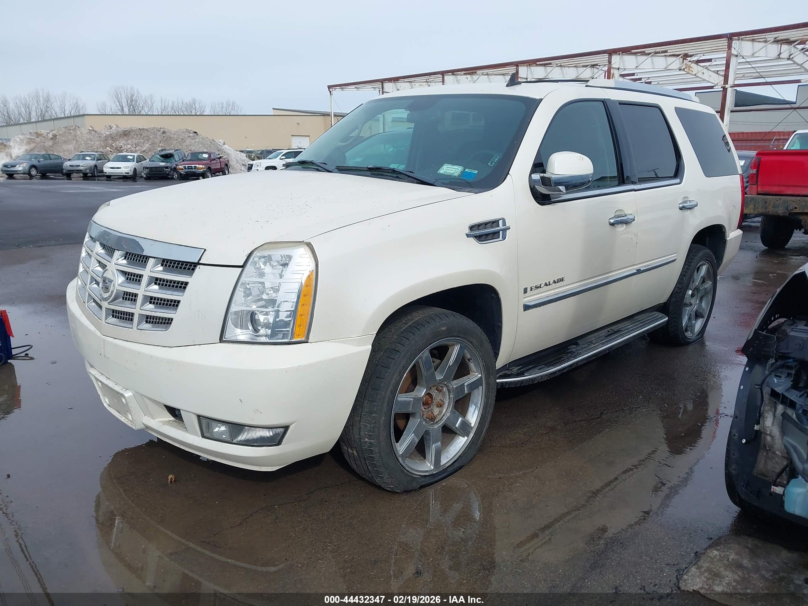 CADILLAC ESCALADE image 2