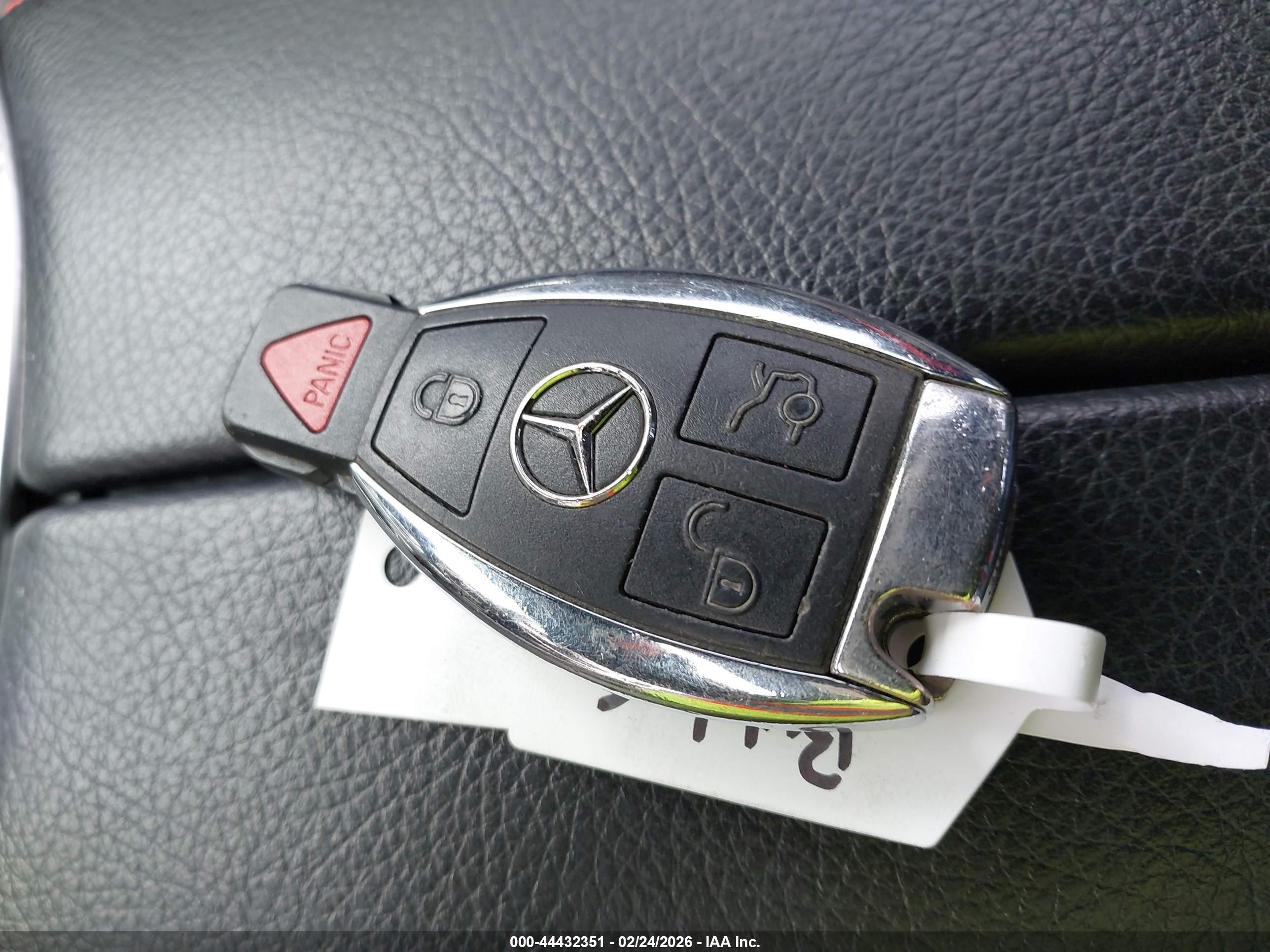MERCEDES-BENZ C image 11