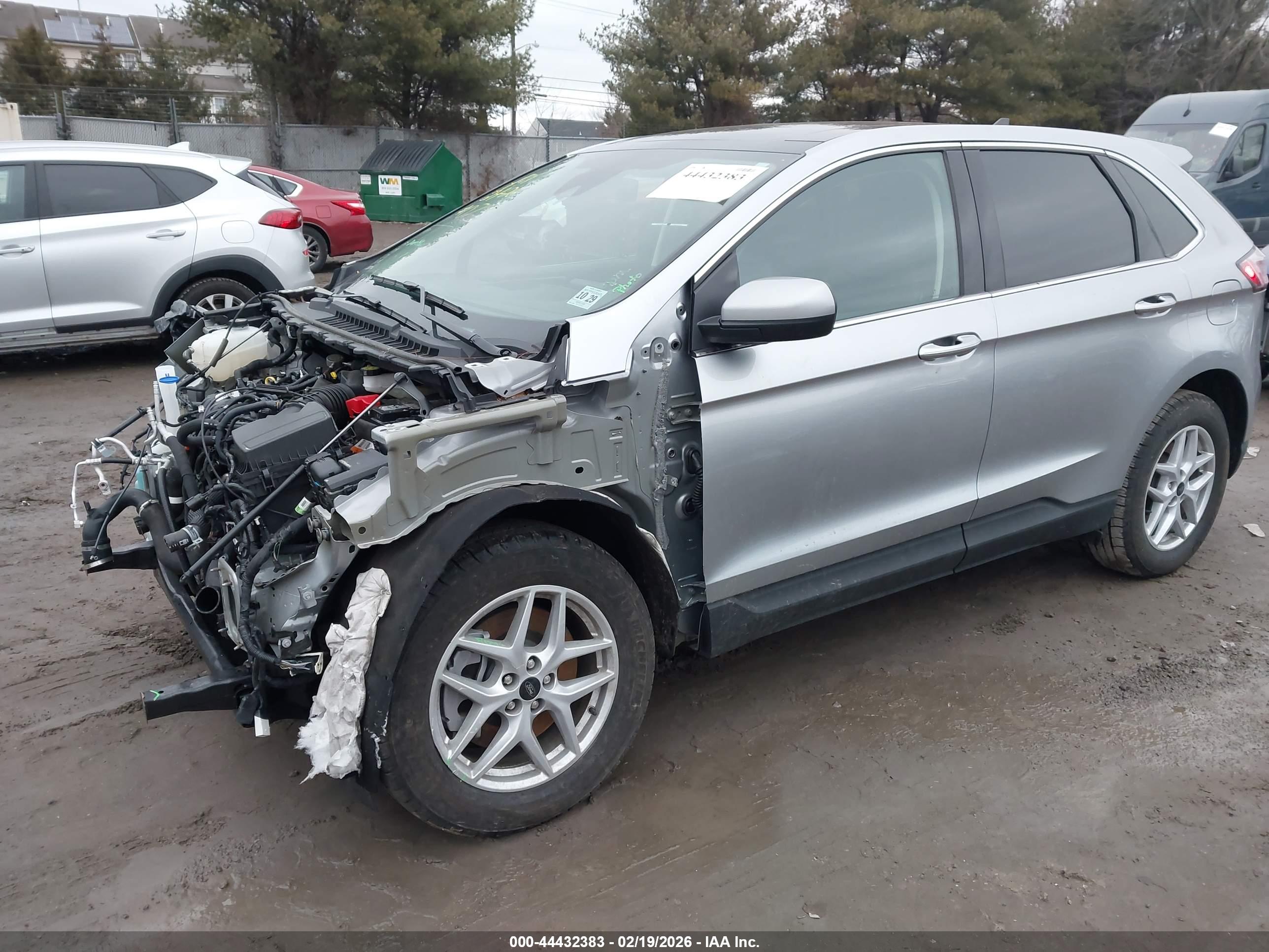 FORD EDGE image 2