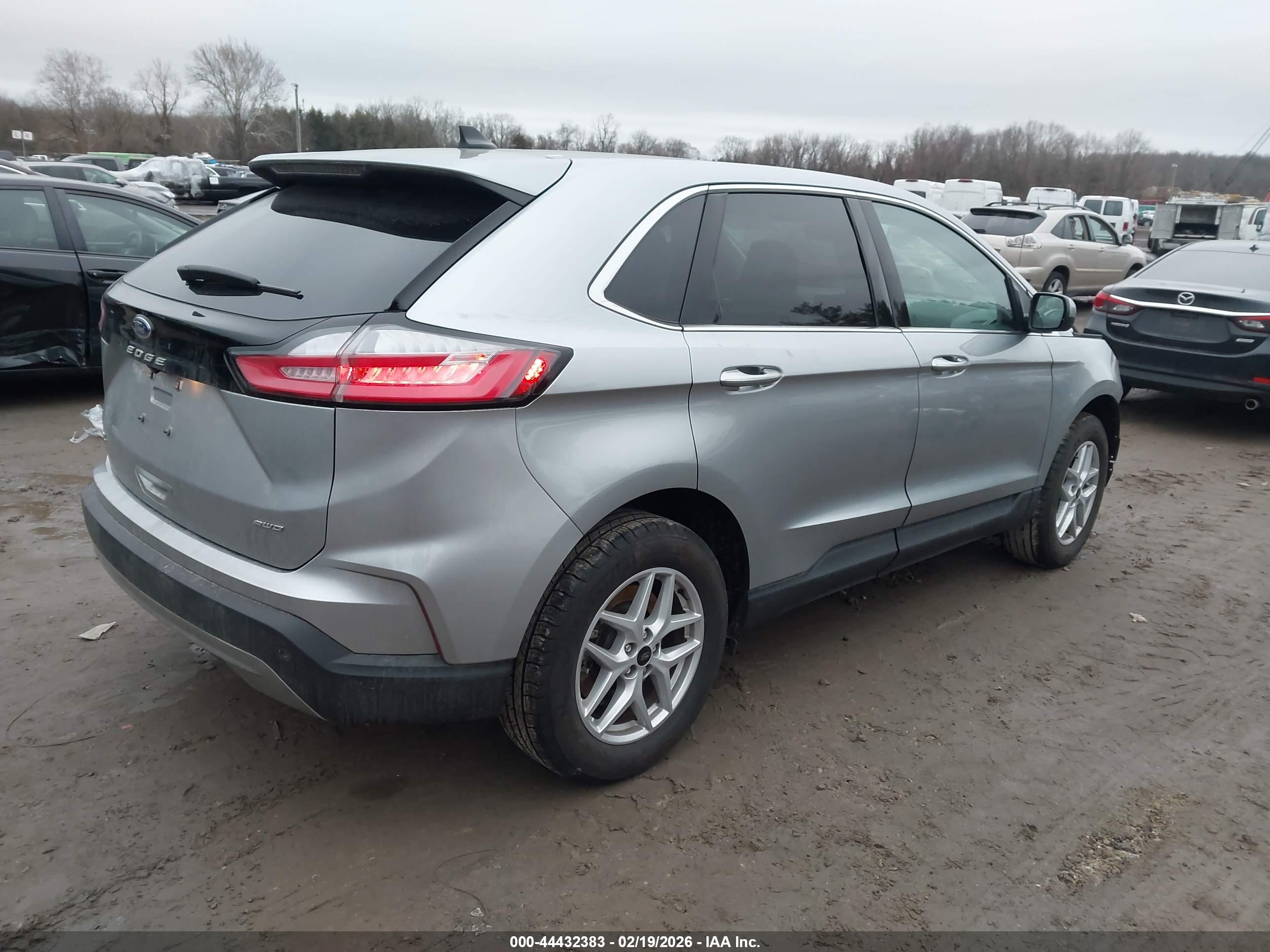 FORD EDGE image 4