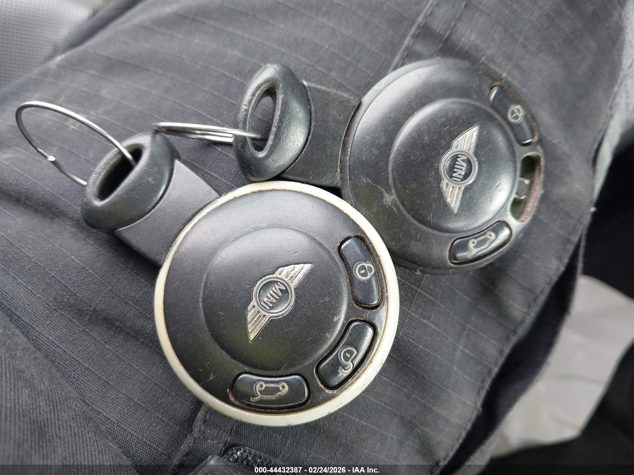 MINI COOPER image 11