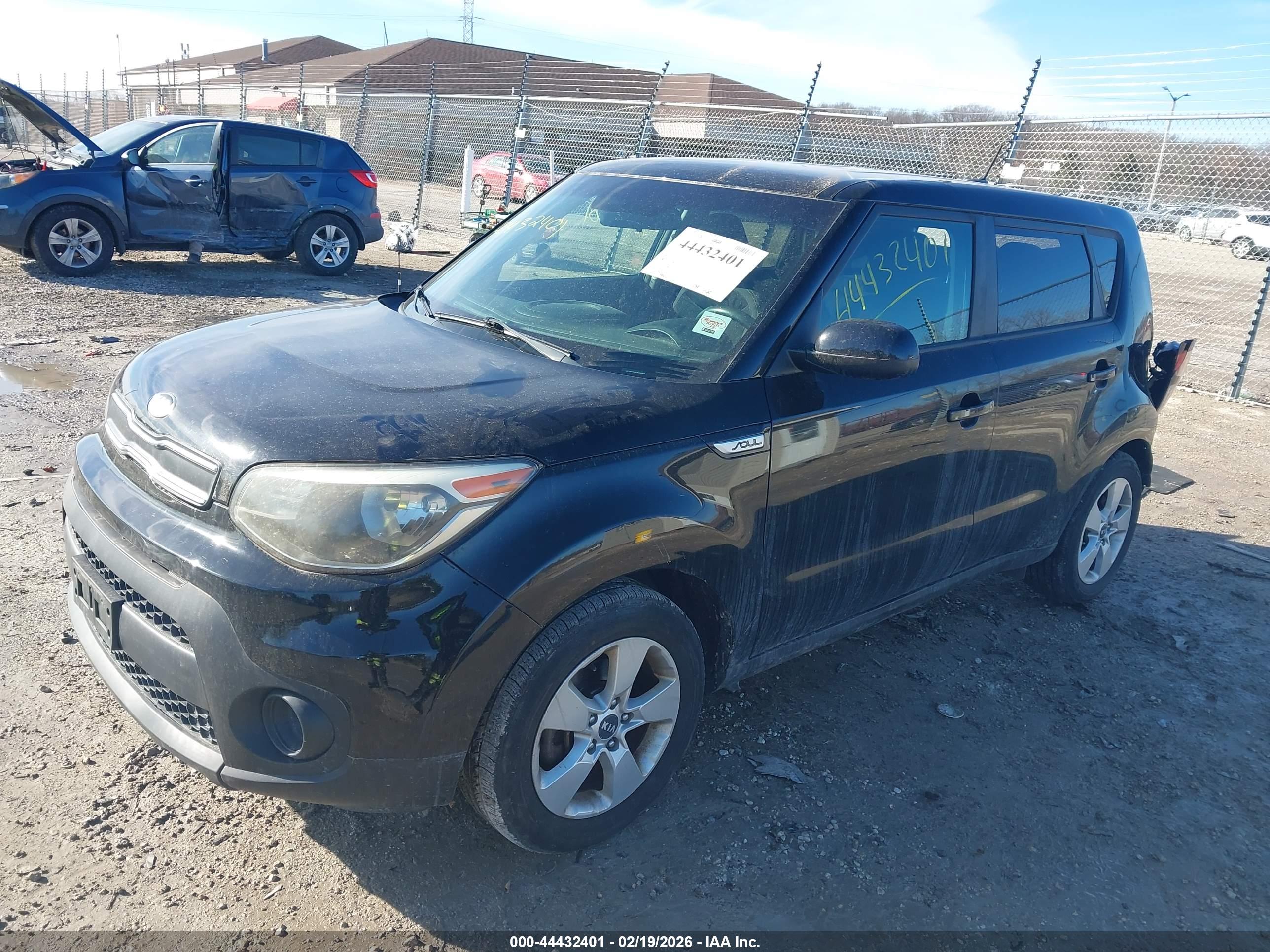 KIA SOUL image 2
