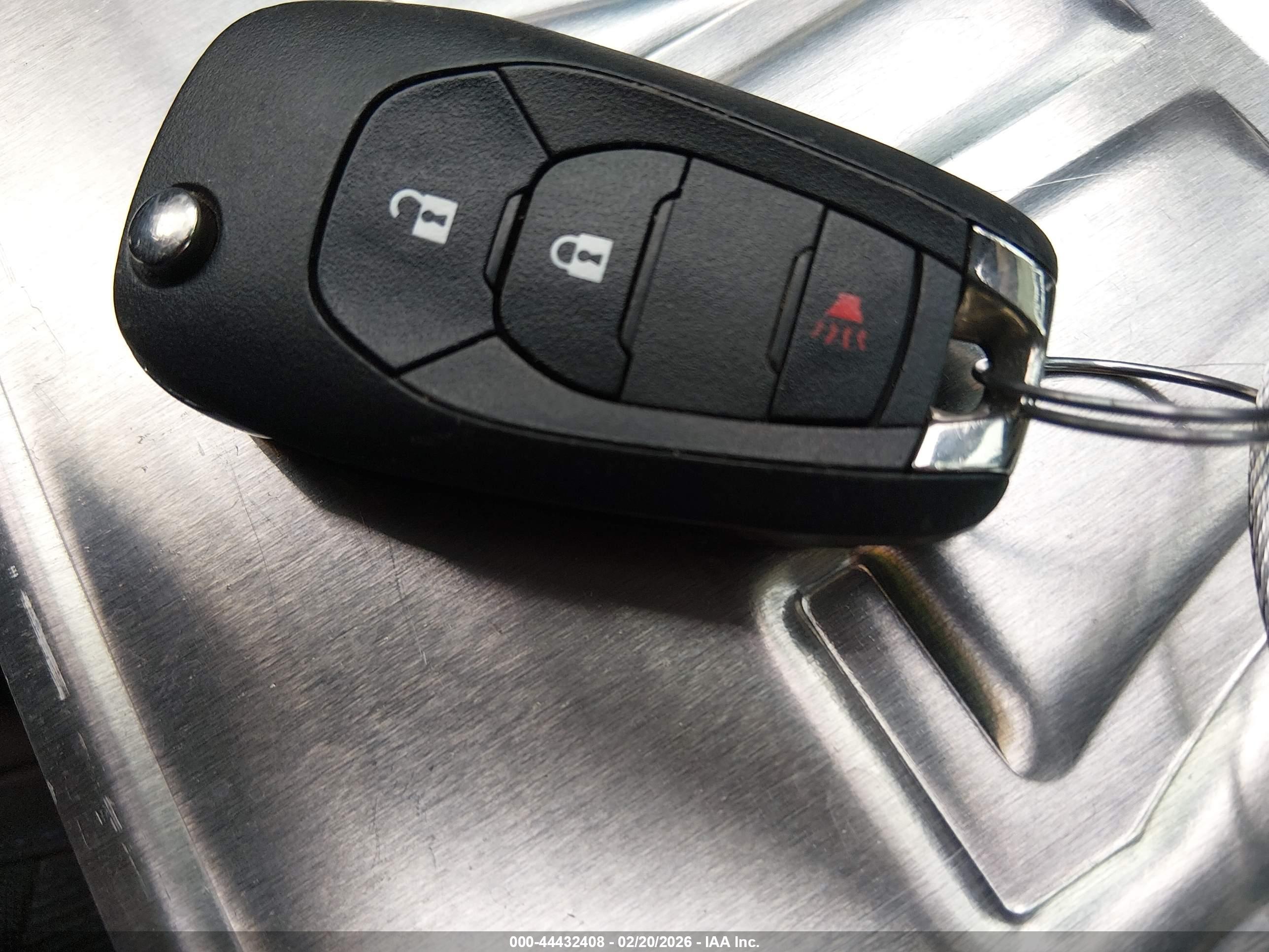 CHEVROLET TRAX image 11