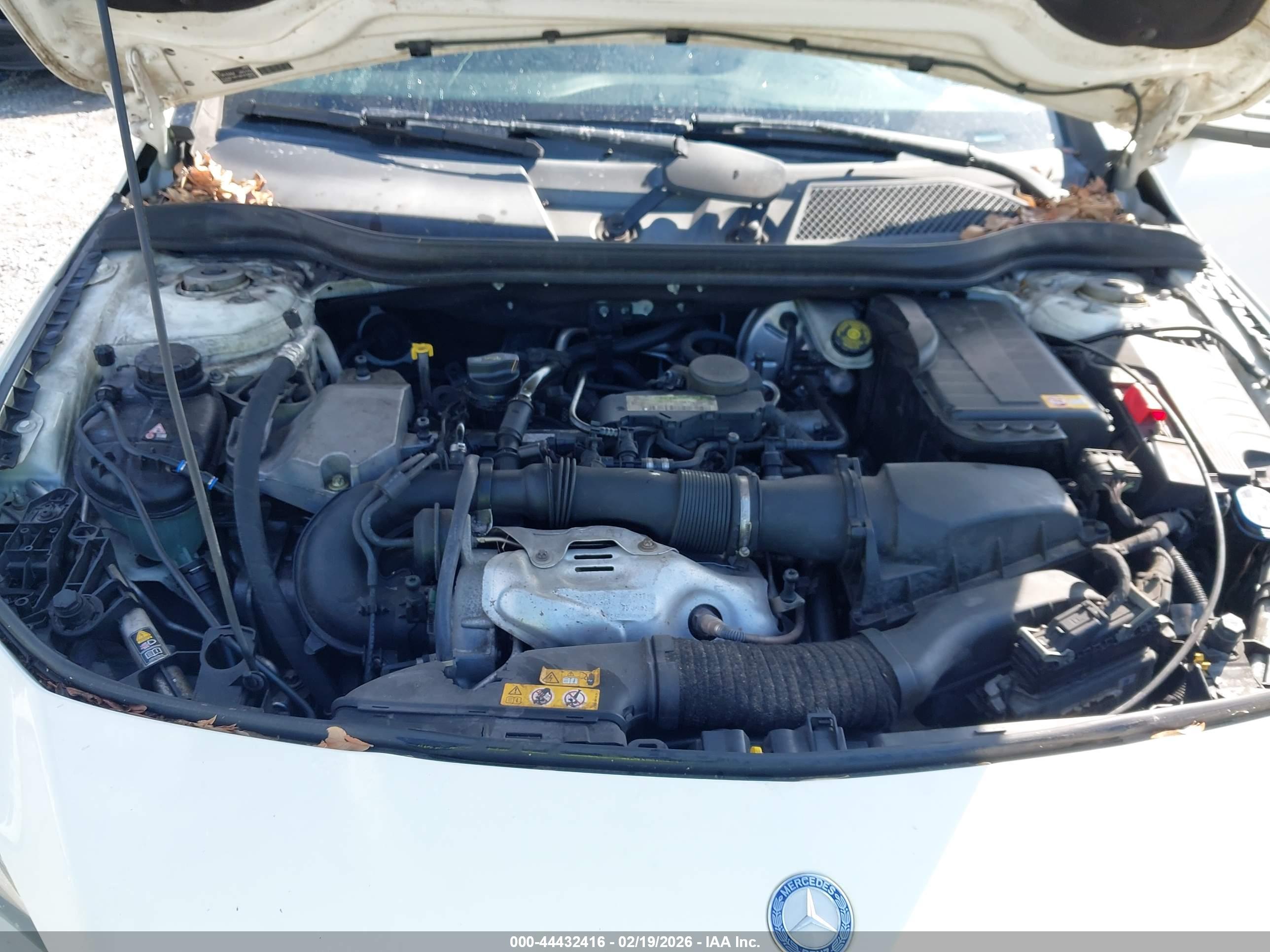 MERCEDES-BENZ CLA image 10
