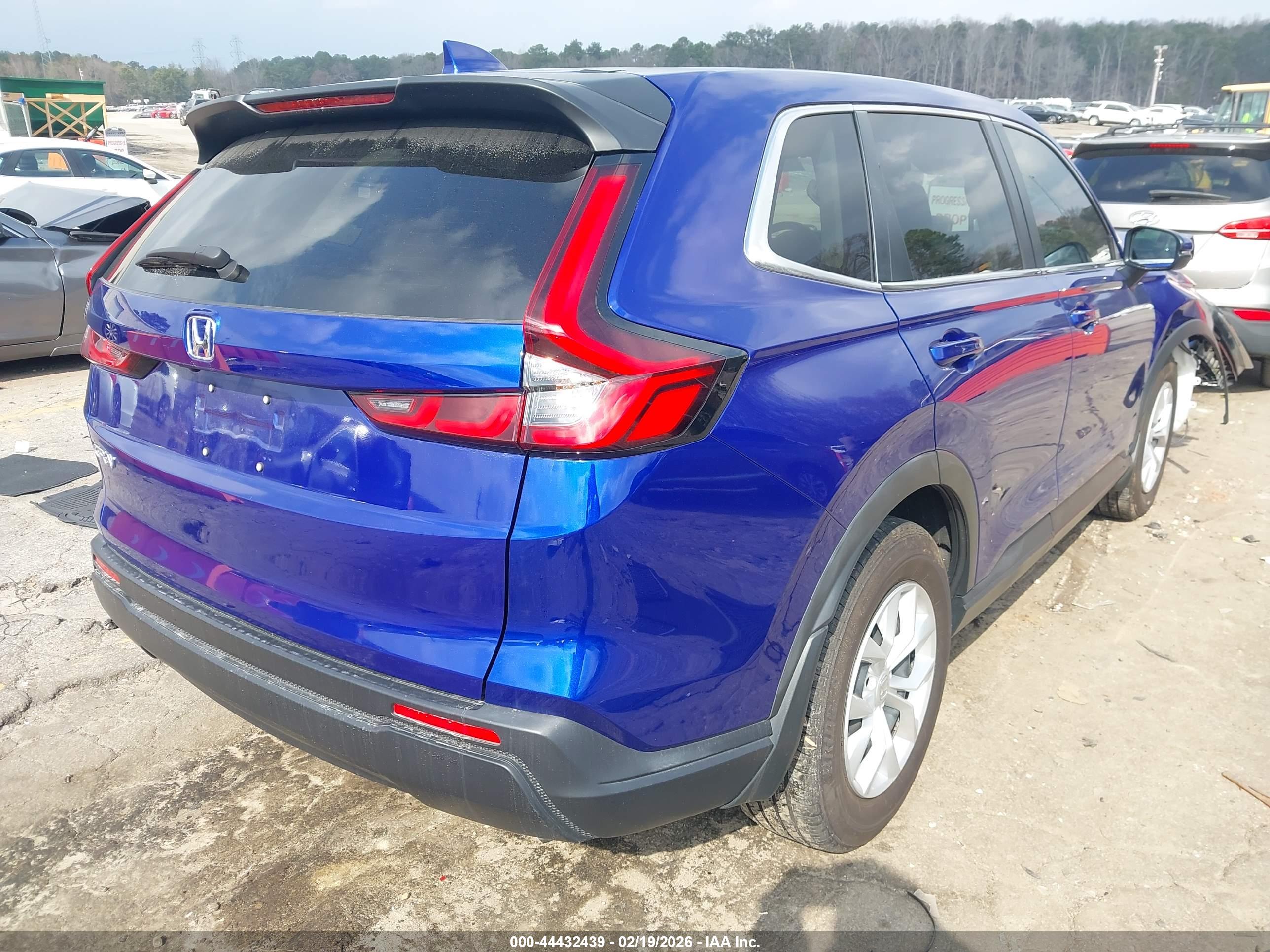 HONDA CR-V image 4