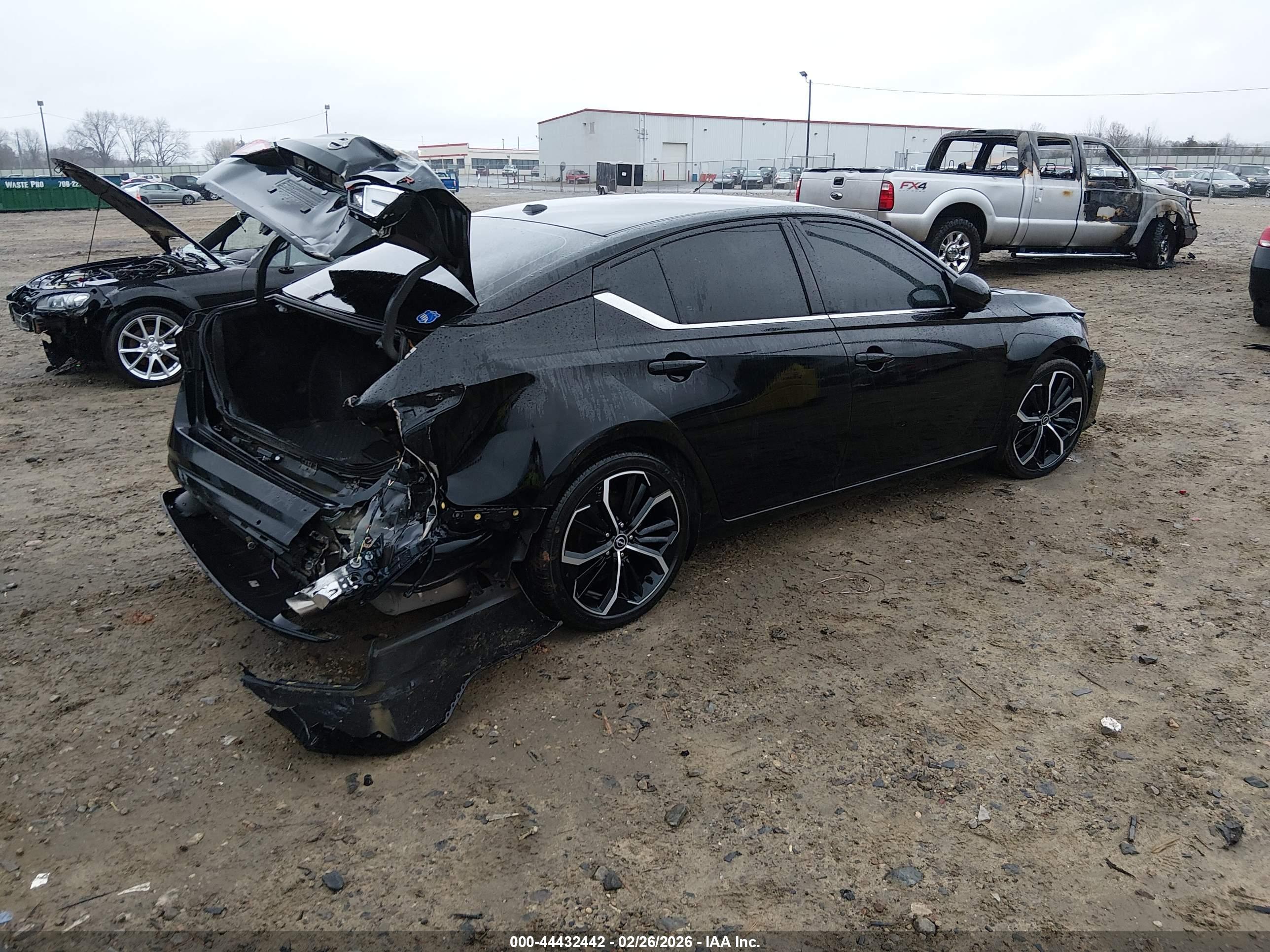 NISSAN ALTIMA image 4