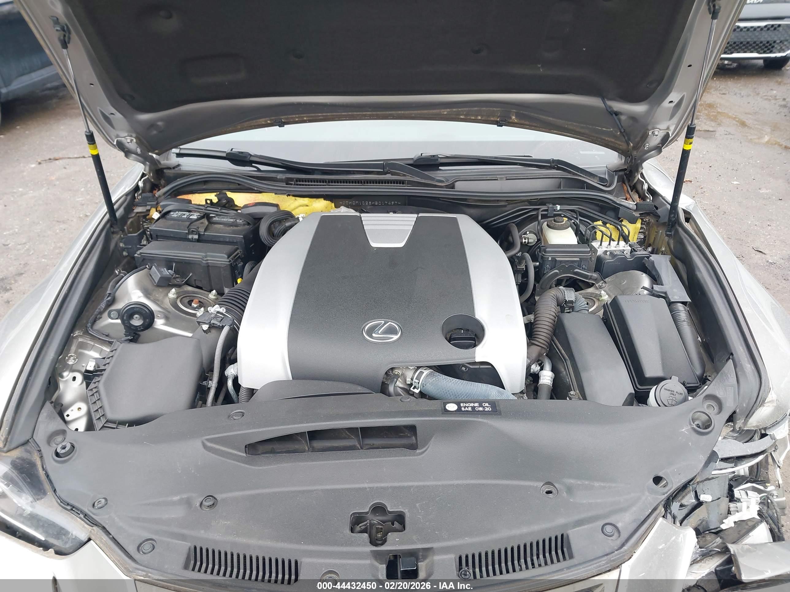 LEXUS IS image 10