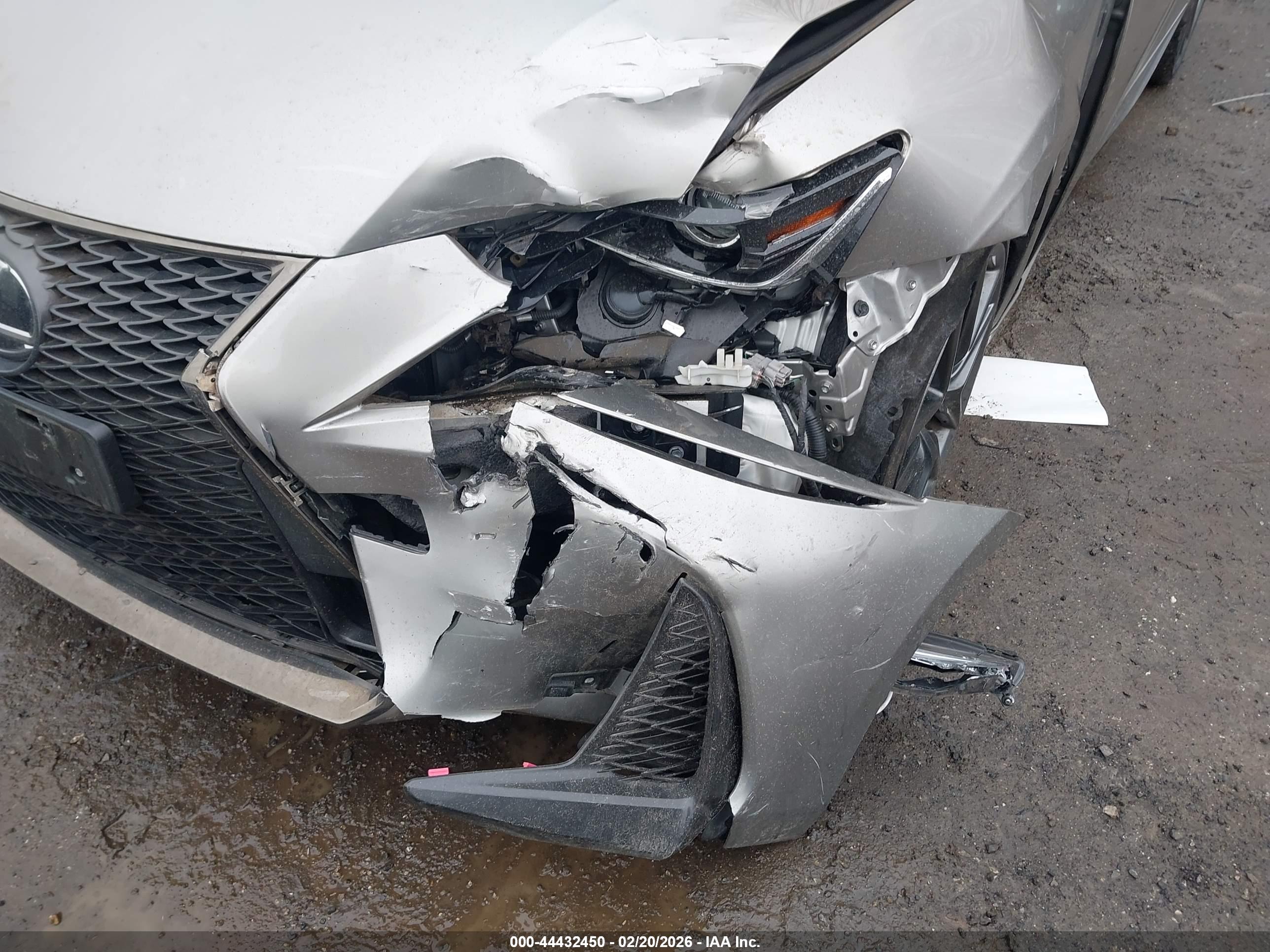 LEXUS IS image 6