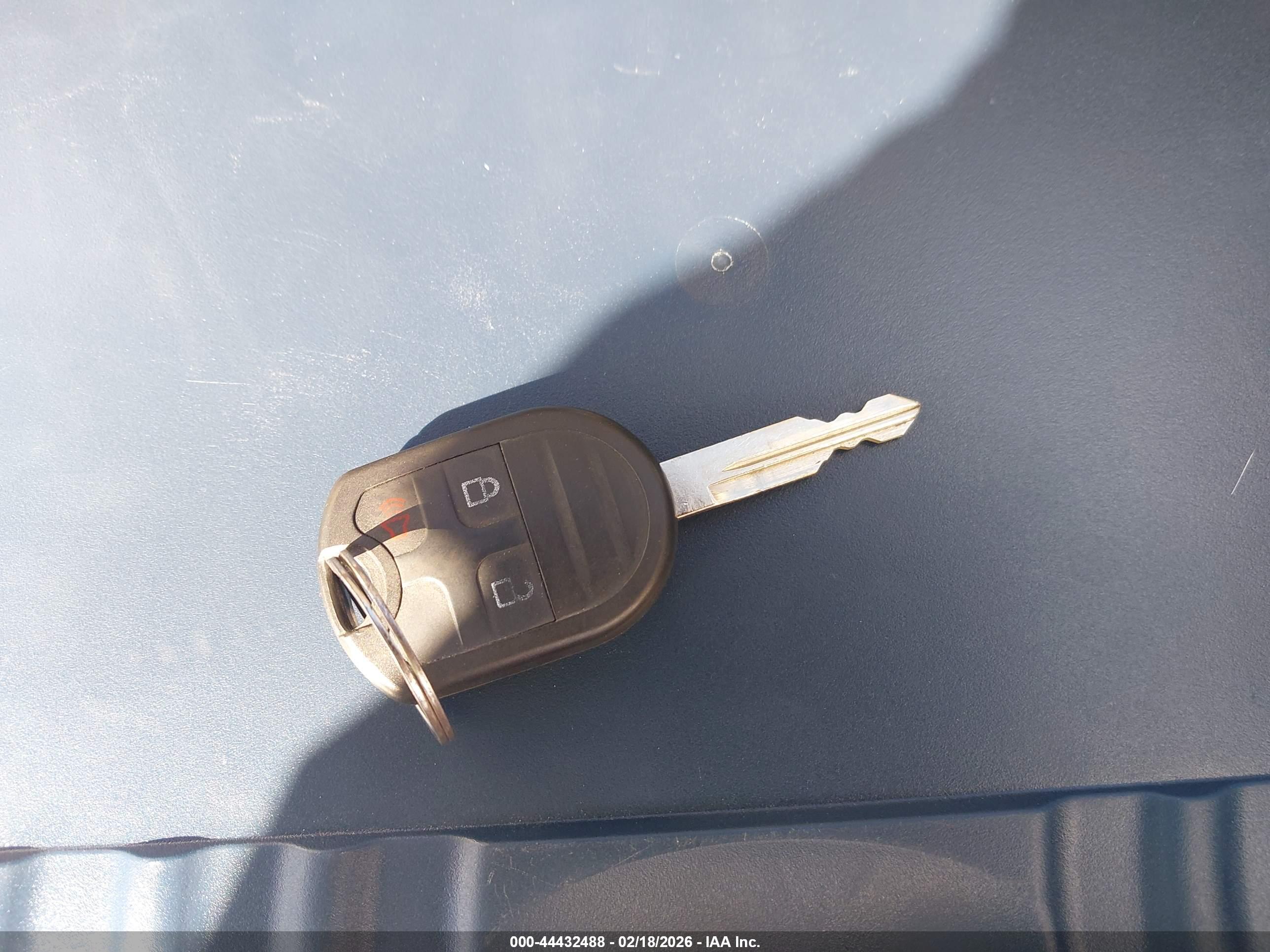 FORD FUSION image 11